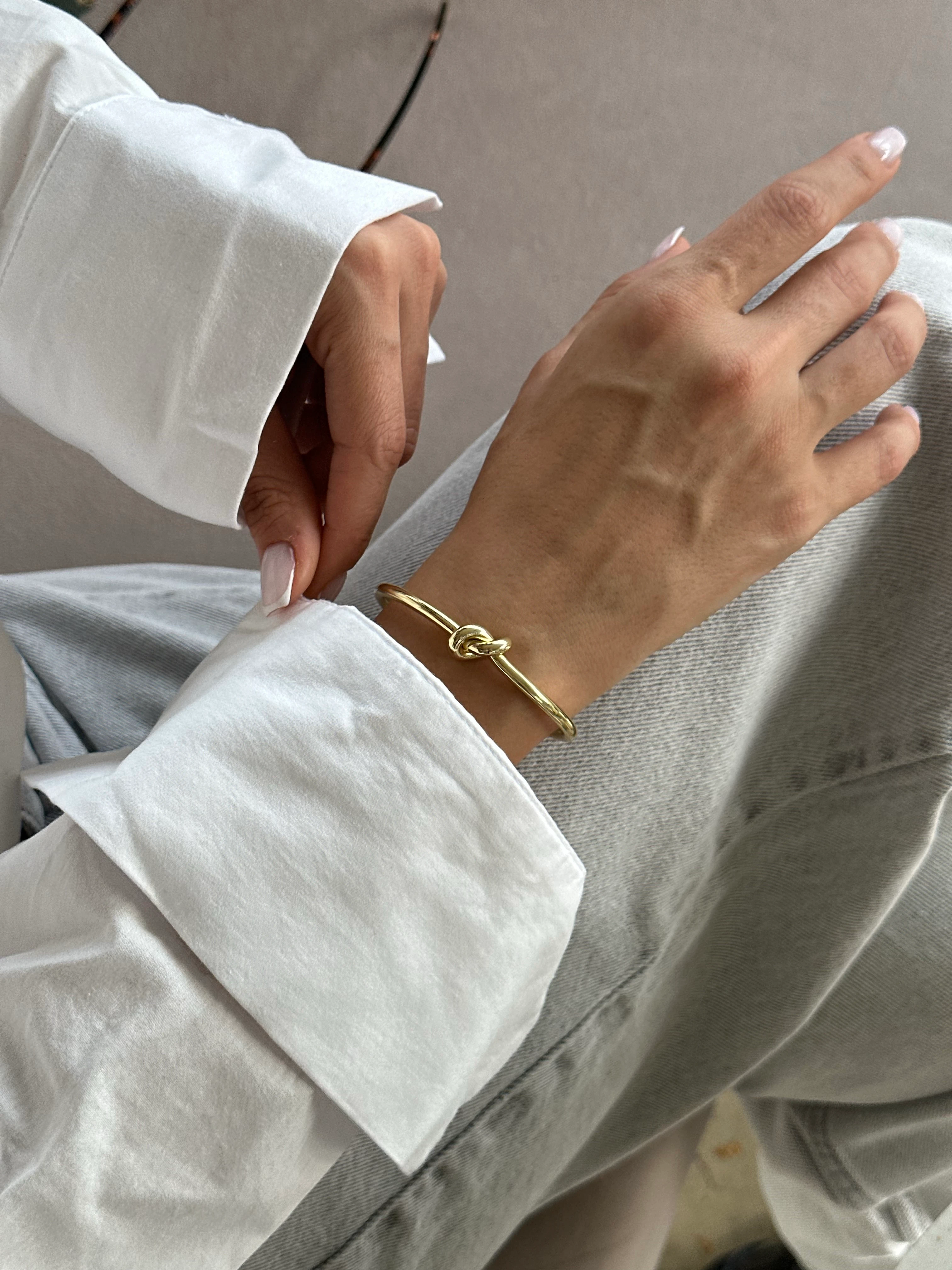 Düğüm detaylı ayarlanabilir bileklik 