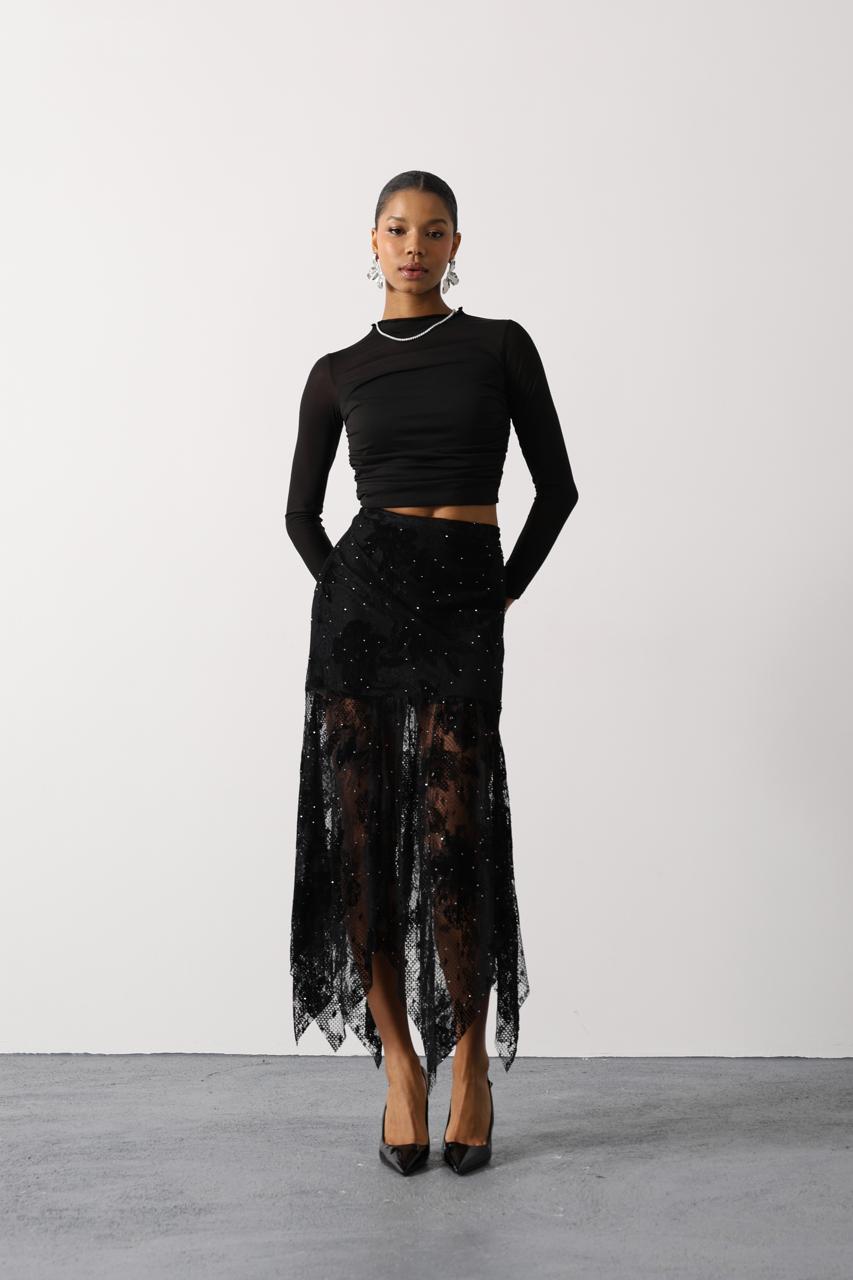 Yüksek Bel Asimetrik Etek Ucu Simli Detaylı Dantel Etek