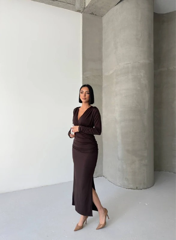 KRUVAZE AKSESUARLI MAXİ ELBİSE - Kahverengi