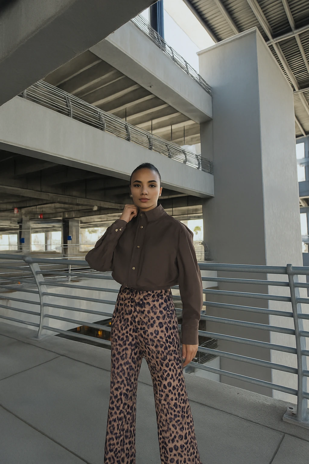 KISA UZUN BOĞAZLI TRENC - Vizon