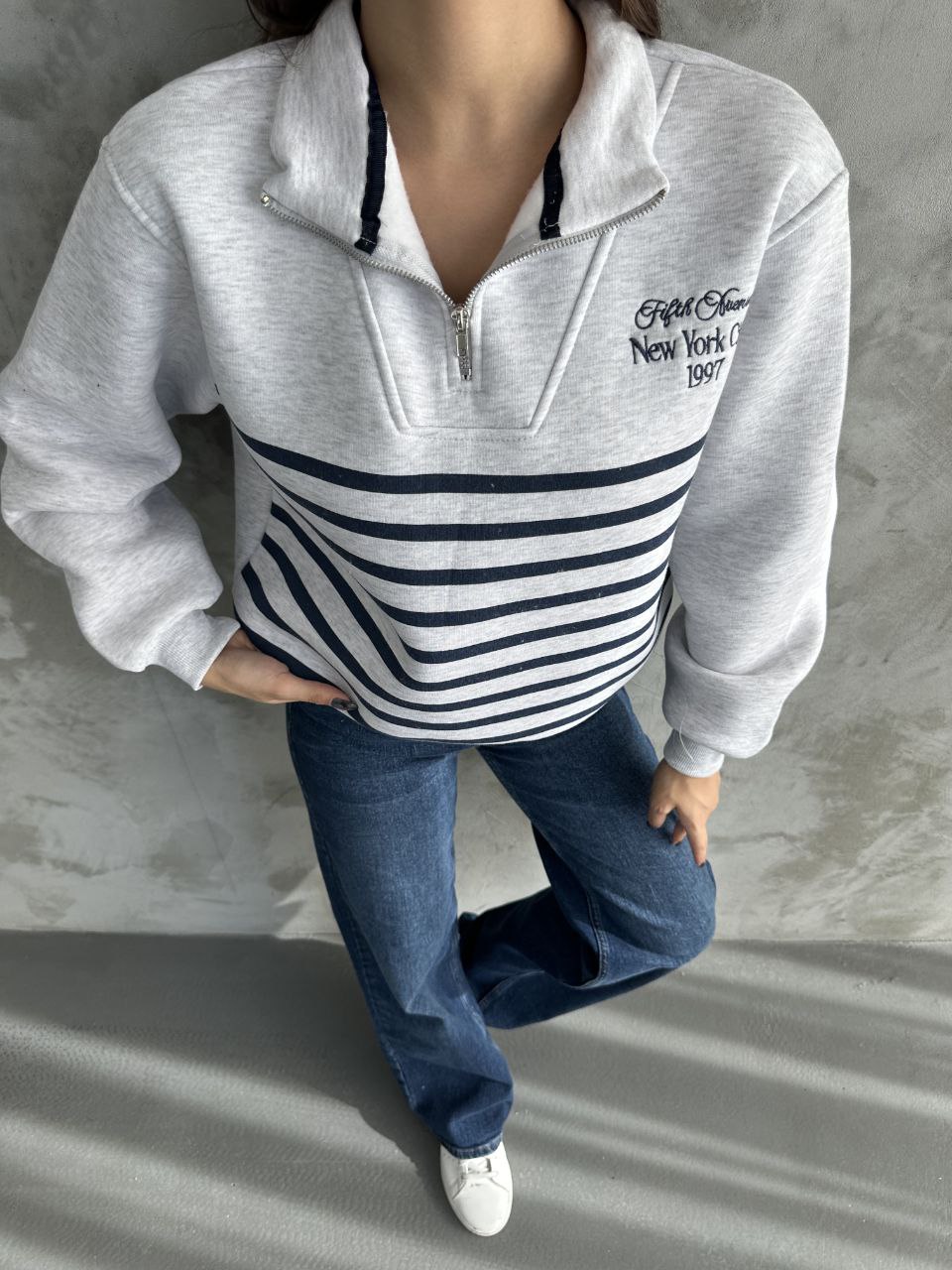 YARIM FERMUAR ÇİZGİLİ SWEAT - GRİ