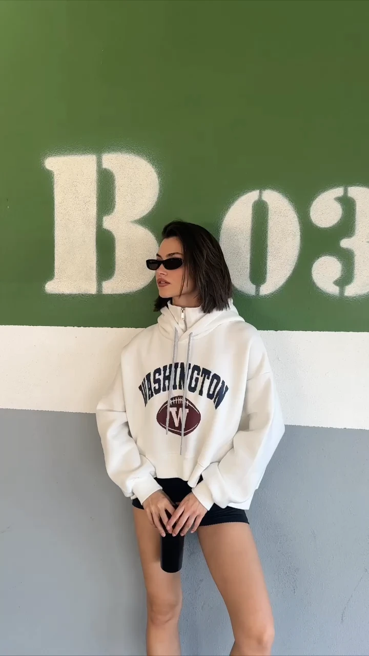Kadın Kapüşonlu, Dik Yaka Fermuarlı, Crop-Kısa, Bol-Oversize, Önü Yazı Baskılı, Haki, Sweatshirt - BEYAZ