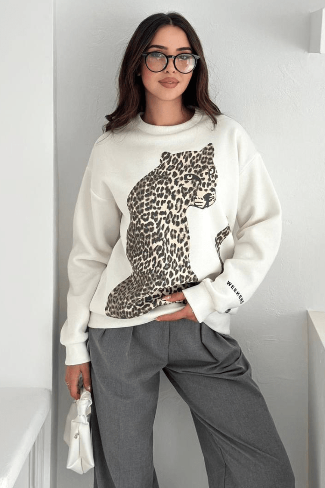 Leopar Baskı Detaylı Sweatshirt Beyaz