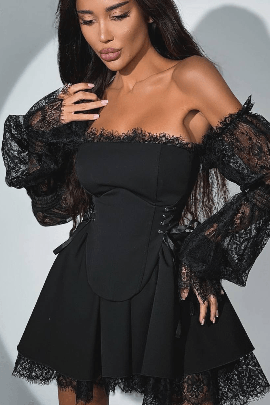 Kadın  Likralı Dantel ve Dalgıç Kumaştan Üretilmiş, Gipeli Su Yolu ve Kuşgözü Detaylı Elbise