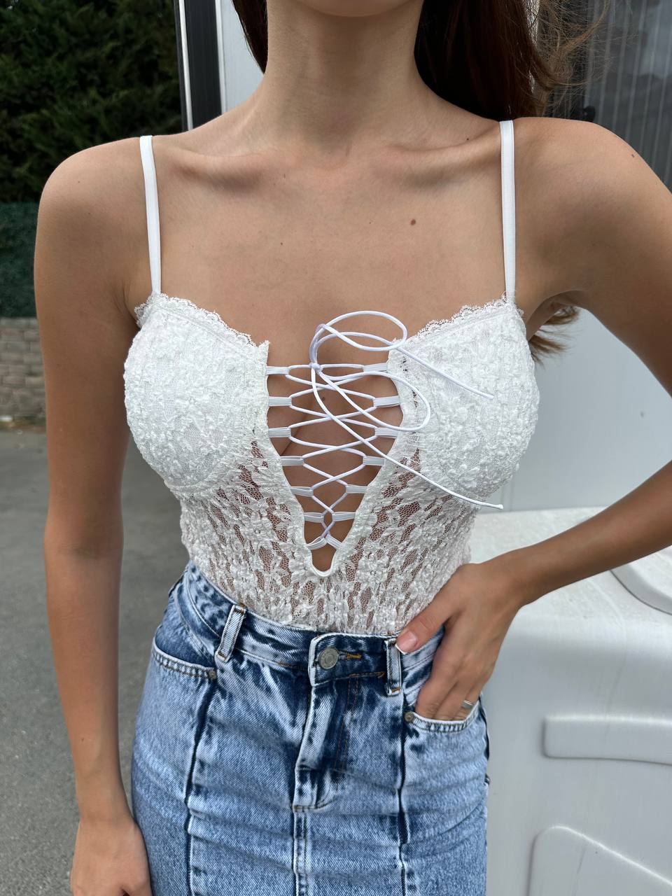 ÖNÜ BAĞLAMALI DANTEL Büstiyer - BEYAZ