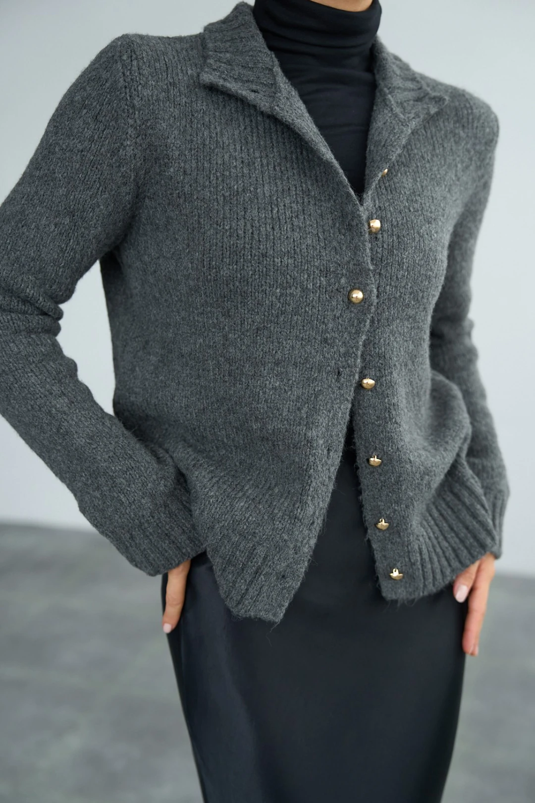 Yakalı ve Gold Düğmeli Triko Hırka Ceket - Antrasit