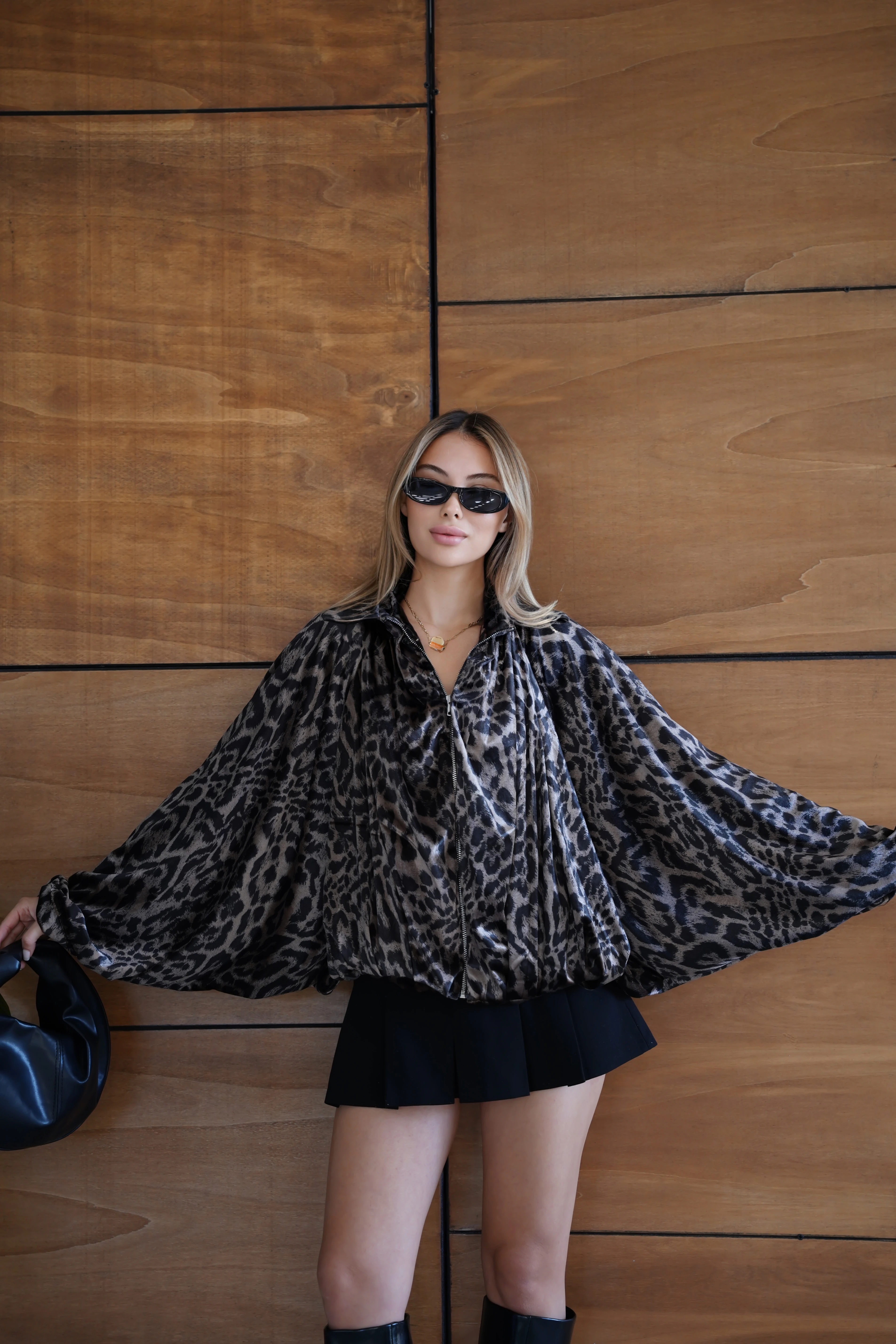 Cemo Leopar Desenli Kısa Kürk Ceket