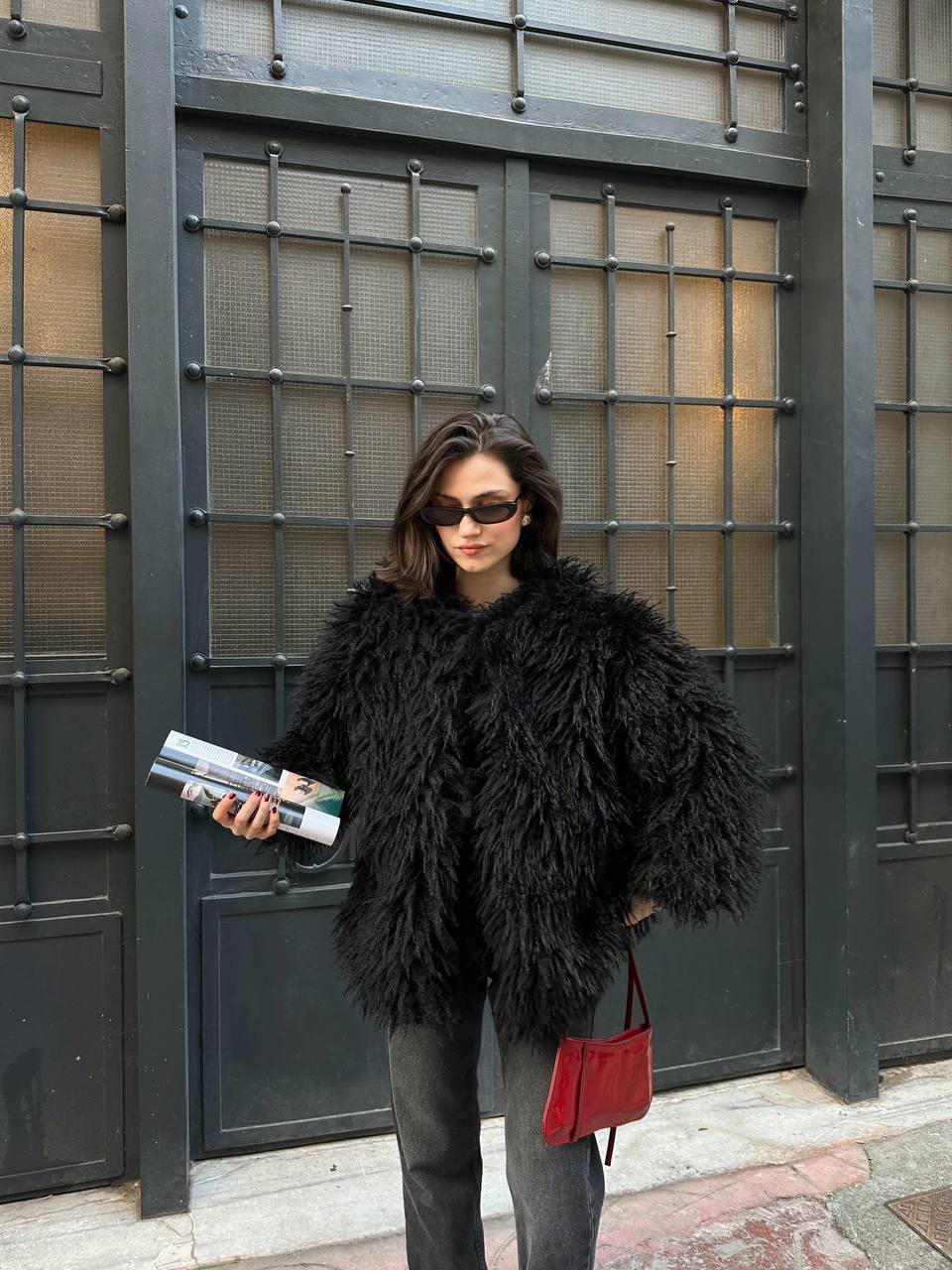 Deve Tüylü Teddy Kürk Büyük Boy Mont - Siyah