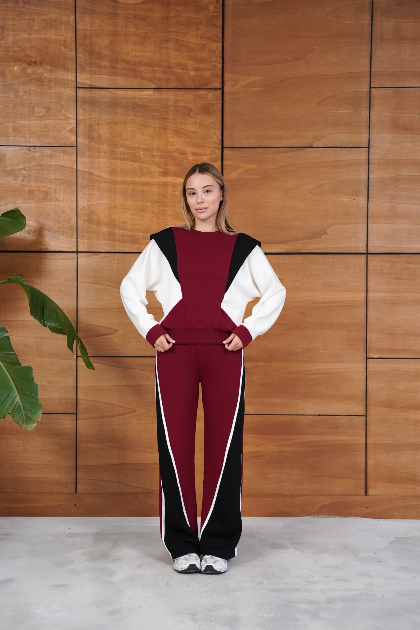 Cemo Renk Bloklu Bordo Siyah Beyaz Spor Takımı - Bordo-Siyah-Beyaz