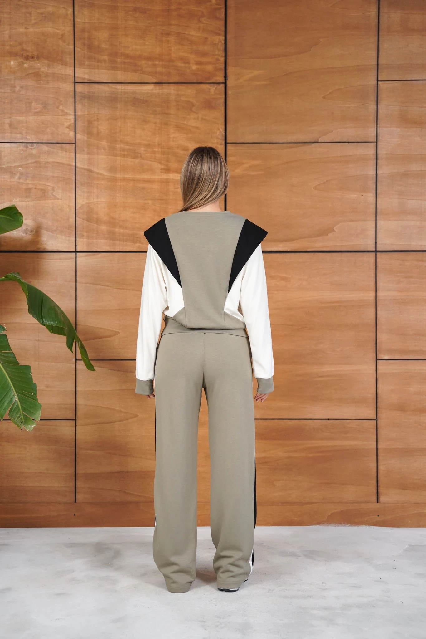 Cemo Renk Bloklu Bordo Siyah Beyaz Spor Takımı