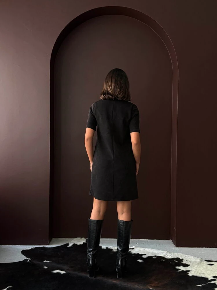 Kadın Siyah Zımba Detaylı Süet/Suni Deri Mini Elbise Kısa Kol Abiye Elbise