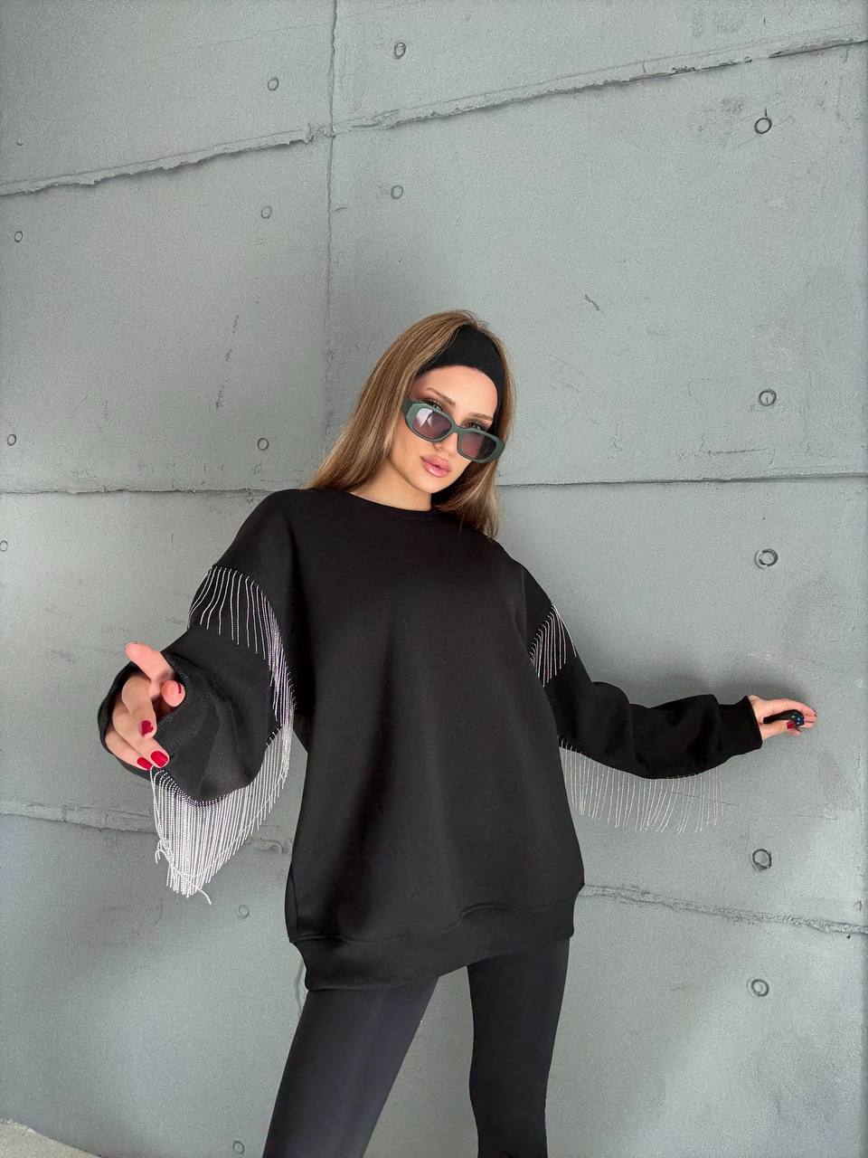 Püsküllü Uzun Kollu Sweat - Siyah