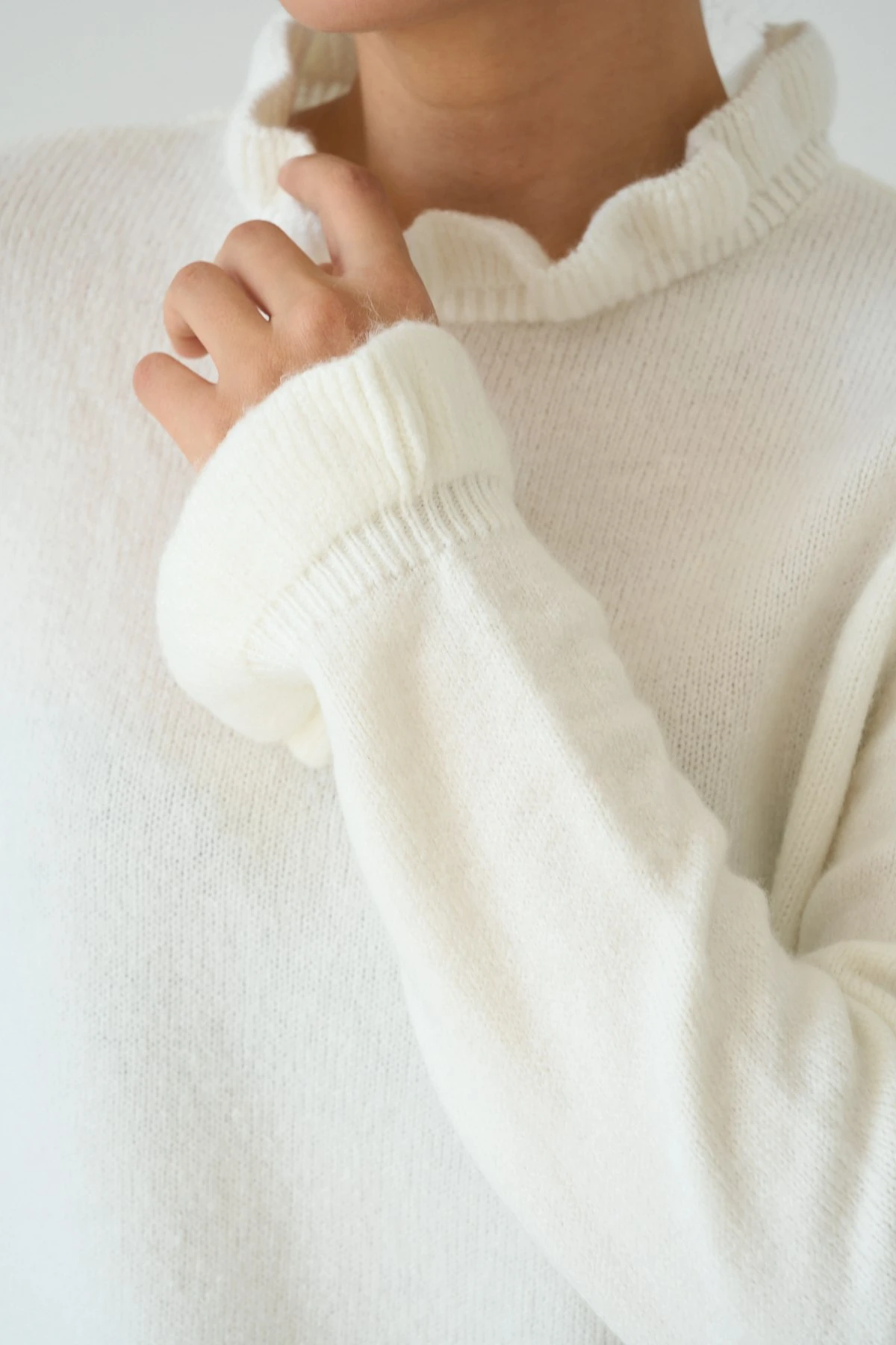 Fırfır Detaylı Viskon Triko Kazak