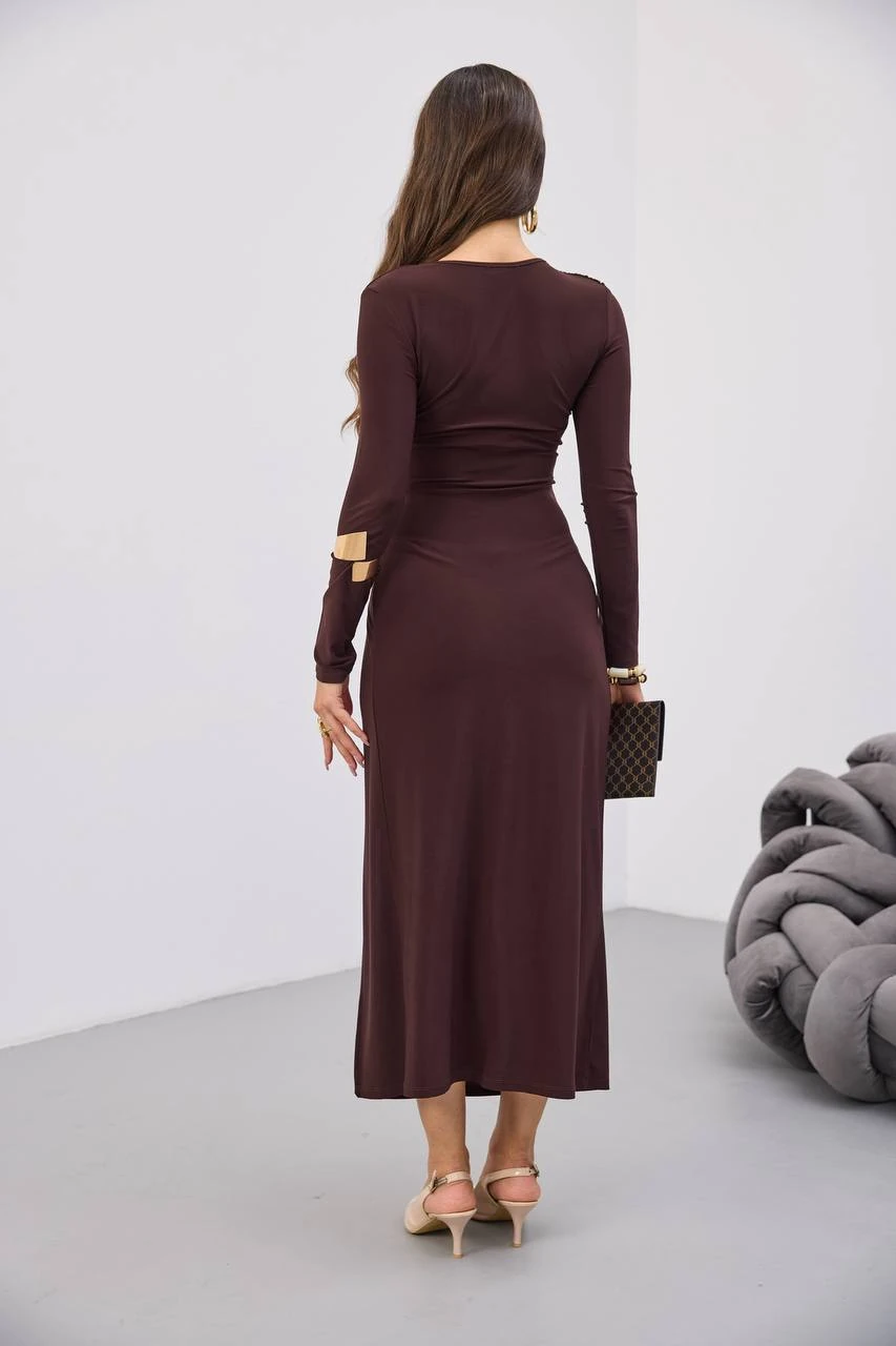 BELİ BÜZGÜLÜ TOKALI ELBİSE - Kahverengi