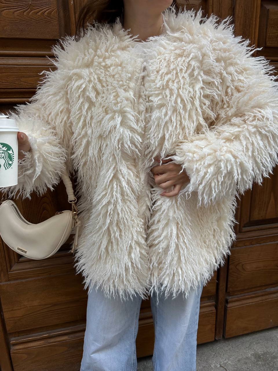 Deve Tüylü Teddy Kürk Büyük Boy Mont - Ekru