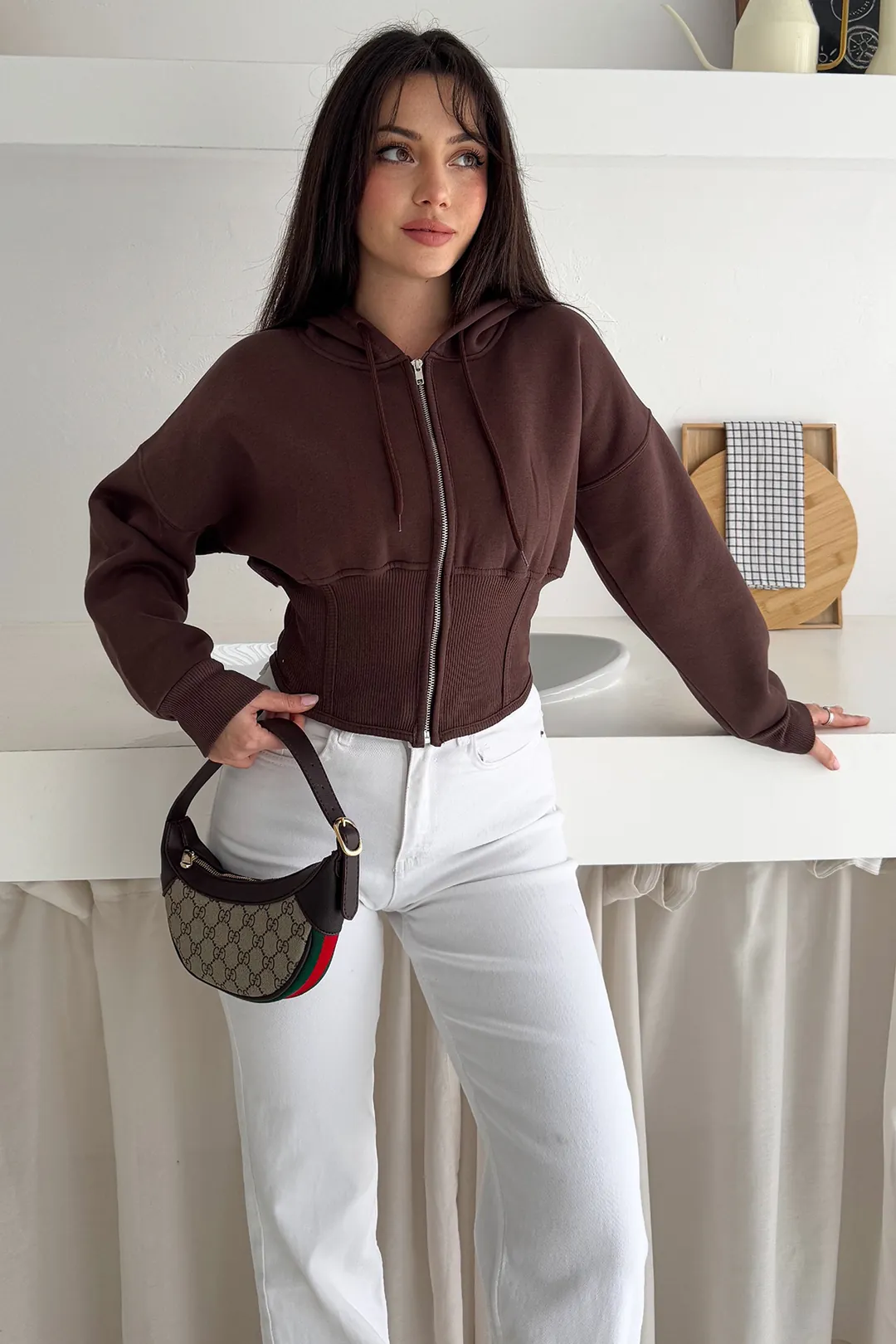 Kadın Siyah Fermuarlı Hoodie SWEAT – Minimal Sokak Ruhuyla - Kahverengi