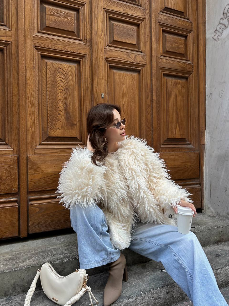 Deve Tüylü Teddy Kürk Büyük Boy Mont - Ekru