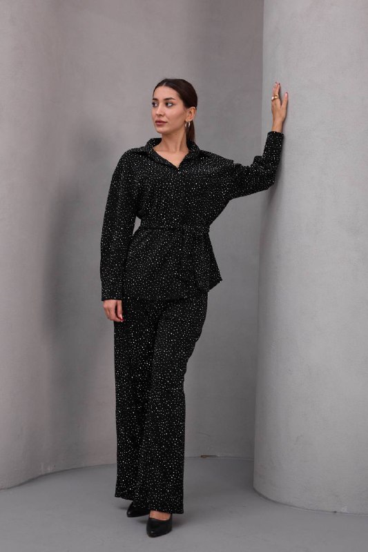 Kadın Siyah Fiyonklu Oversize Gömlek Ve Bağcıklı Beli Lastikli Taş İşlemeli İkili Takım