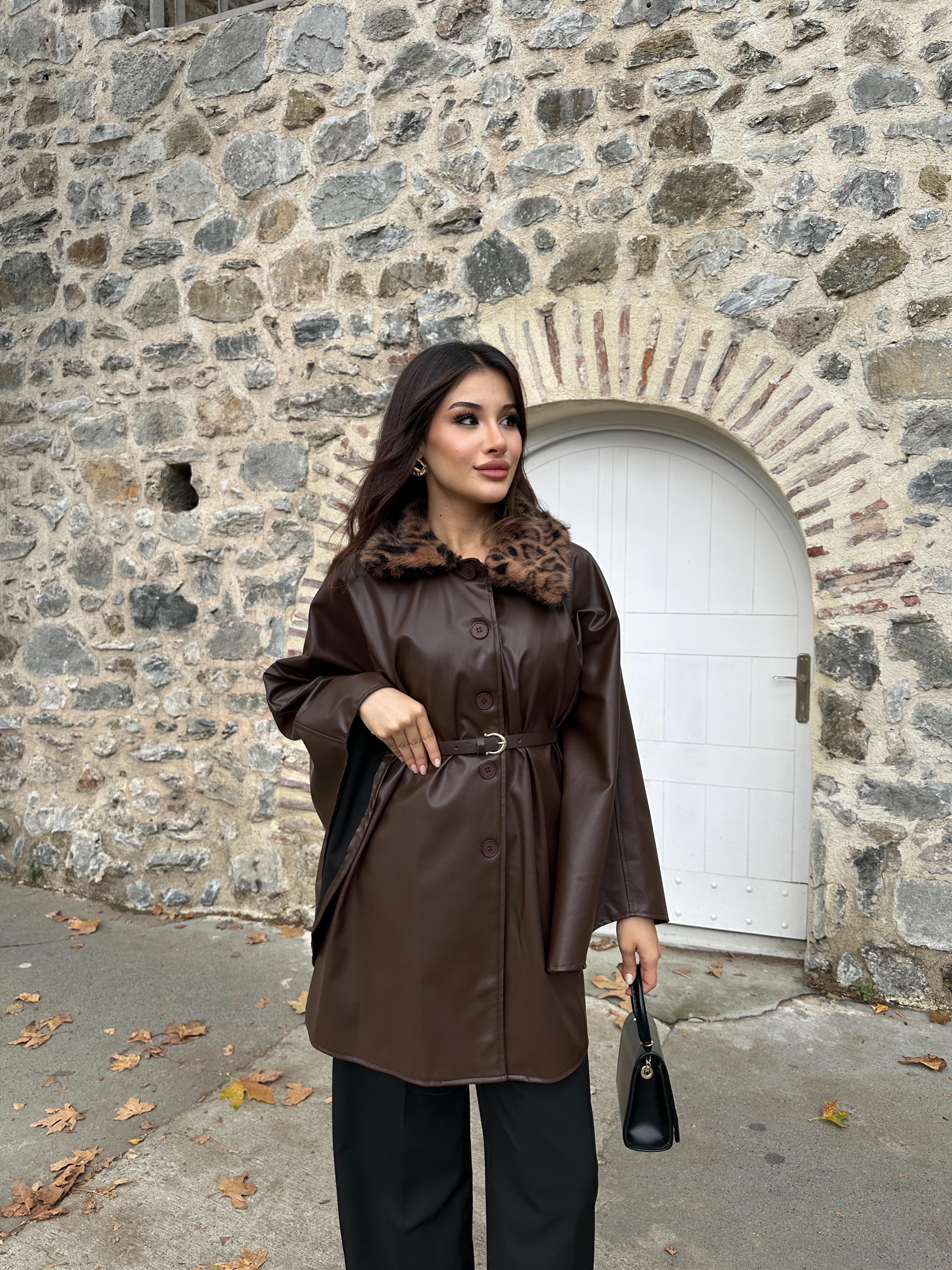 Leopar Kürk Yaka Deri Görünümlü Düğmeli Kemerli Abiye Panço Ceket Siyah - Kahverengi