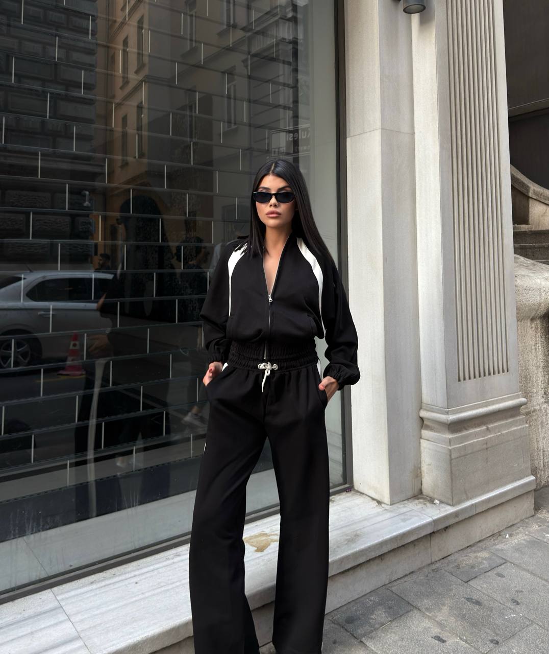 TAŞLI EŞOFMAN TAKIMI