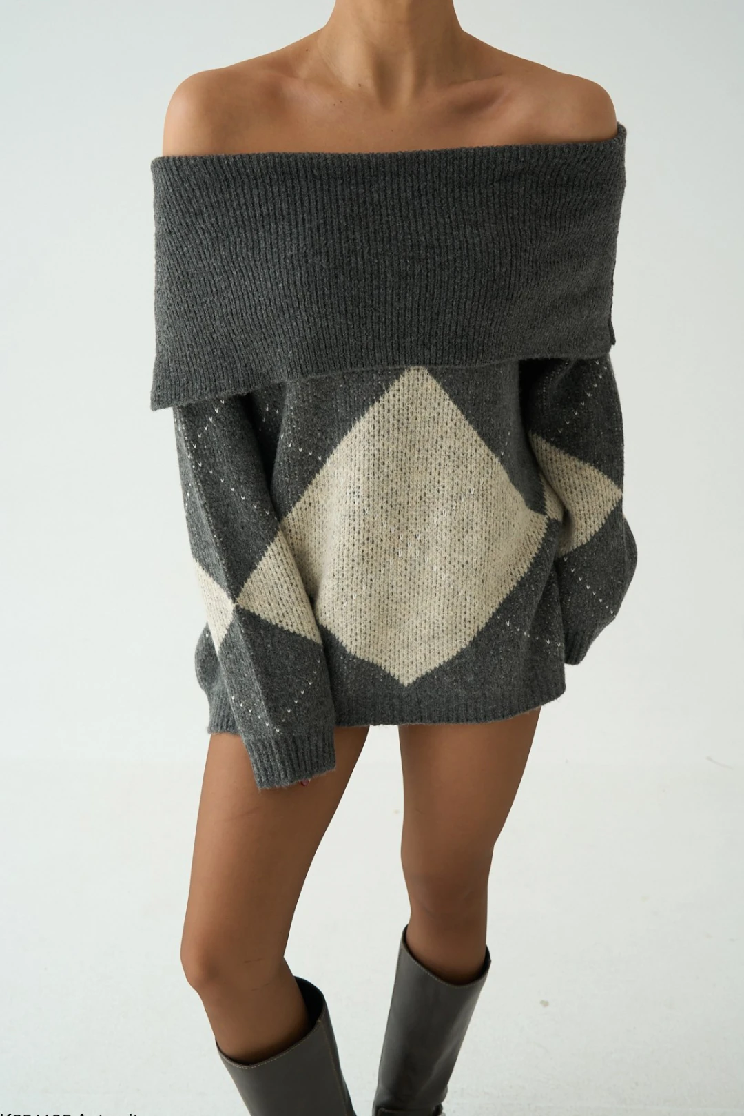 Kayık Yaka Baklava Desenli Oversize Triko Kazak