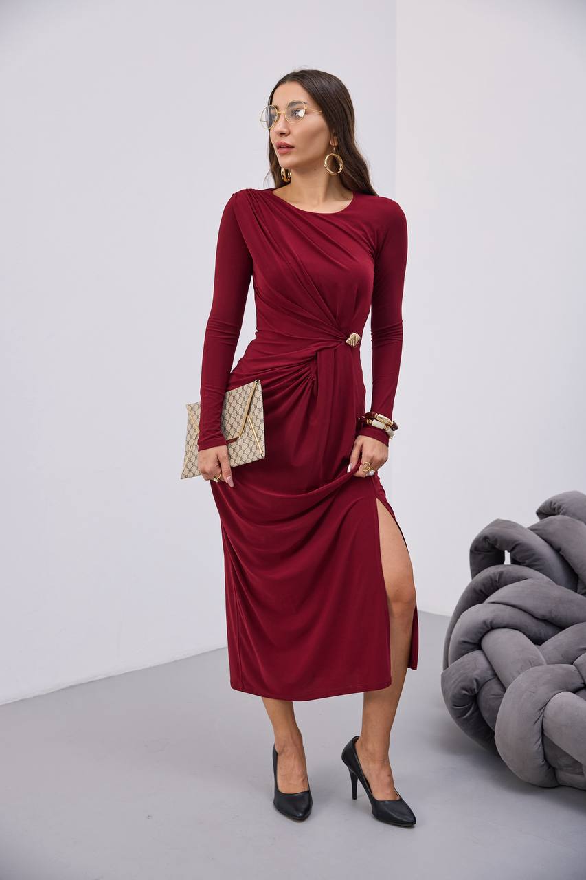 BELİ BÜZGÜLÜ TOKALI ELBİSE - Bordo