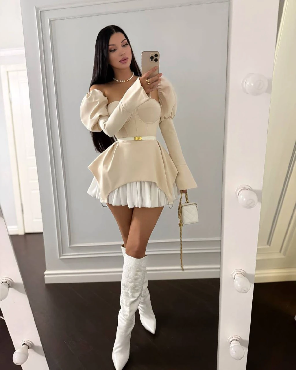 Dalgıç ve Jessica Kumaş Fermuarlı Gloplu kemerli Elbise