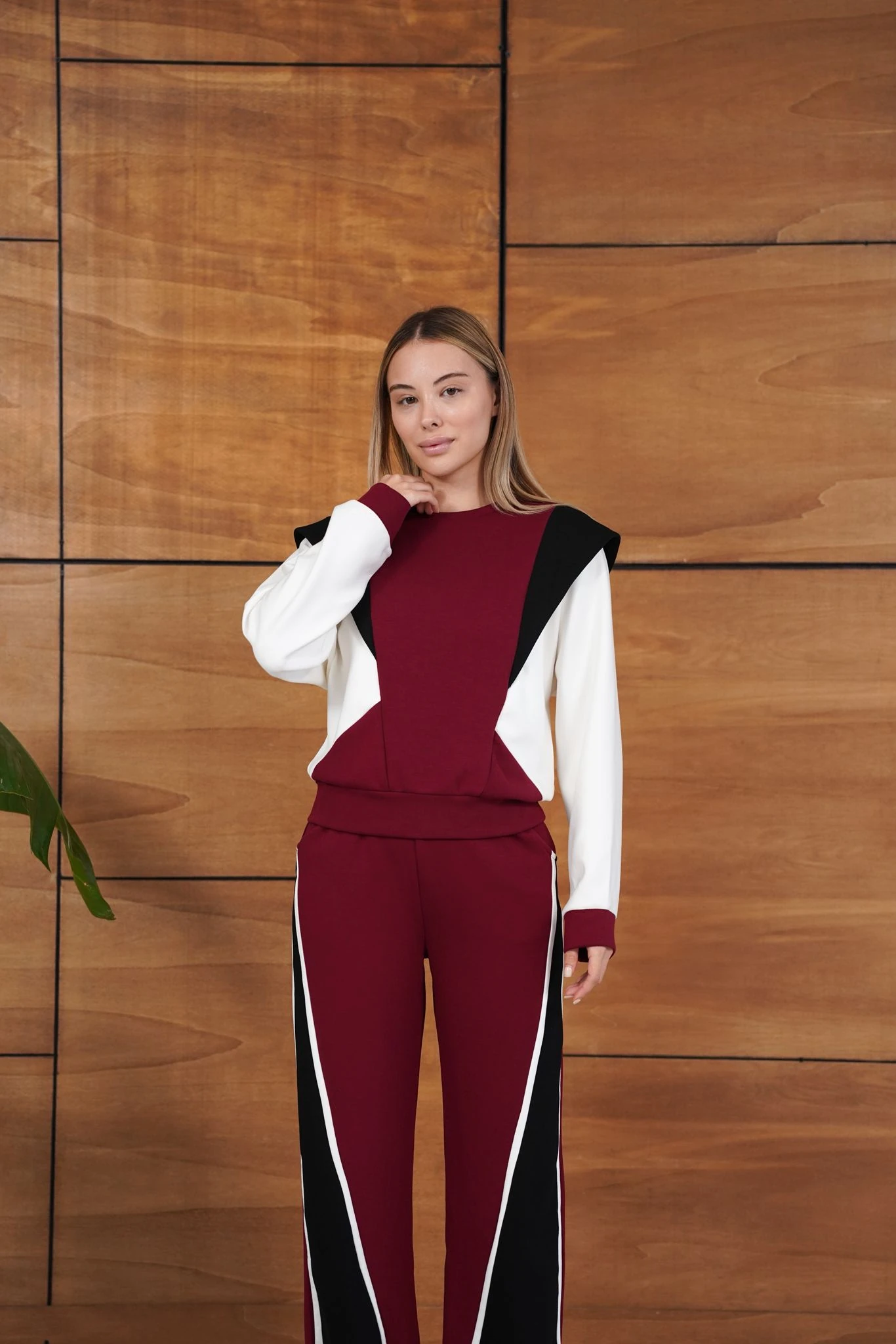 Cemo Renk Bloklu Bordo Siyah Beyaz Spor Takımı - Bordo-Siyah-Beyaz