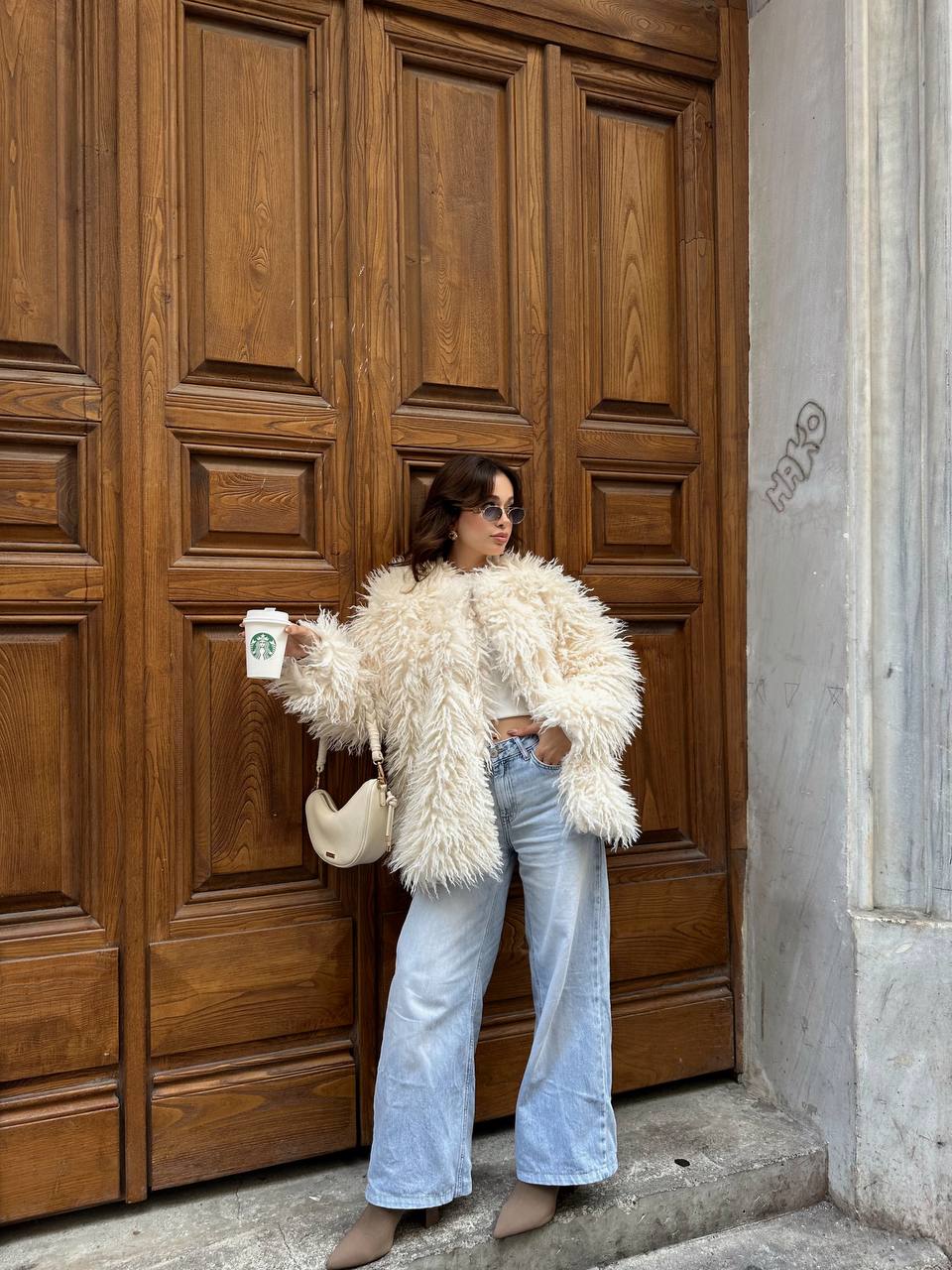 Deve Tüylü Teddy Kürk Büyük Boy Mont - Ekru