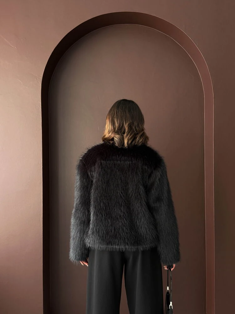 Kadın Vintage Peluş Tüylü Crop Ceket Altın Düğmeli Bisiklet Yaka Kışlık Şık Ceket - Siyah