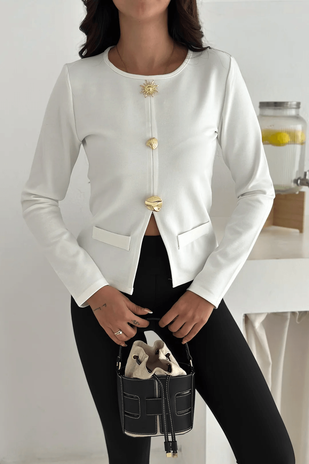 Kadın Düğme Detaylı Cepli Bluz – Karakterli & Modern Stil