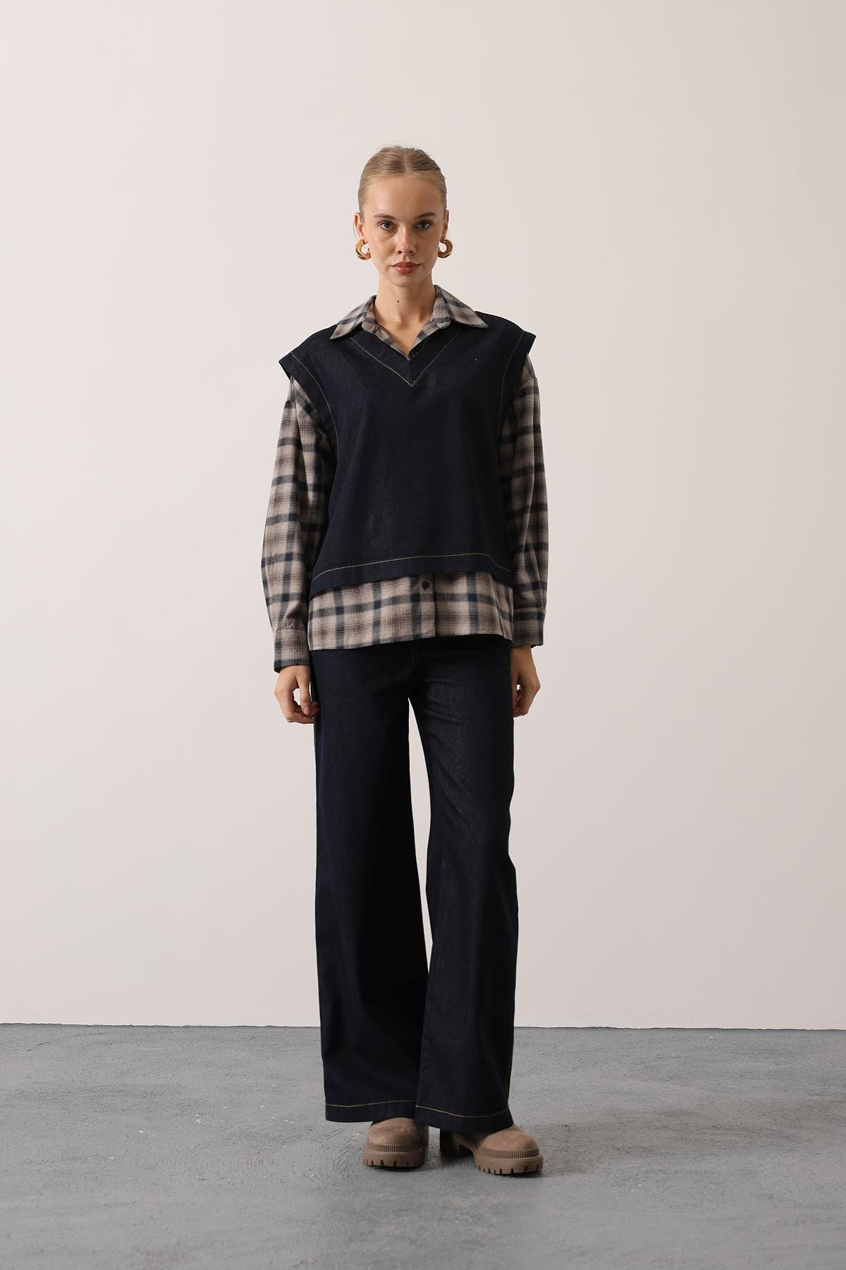 Kadın Denim İkili Takım V Yaka Kot Yelek ve Yüksek Bel Geniş Paça Pantolon Kot Takım