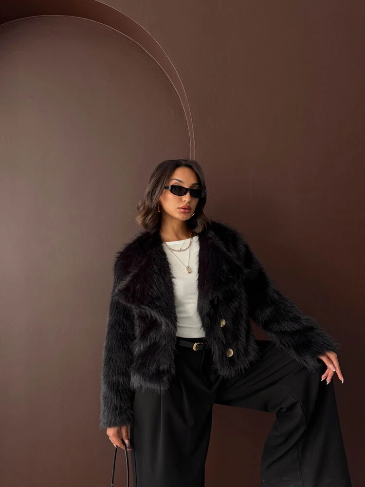 Kadın Vintage Peluş Tüylü Crop Ceket Altın Düğmeli Bisiklet Yaka Kışlık Şık Ceket - Siyah