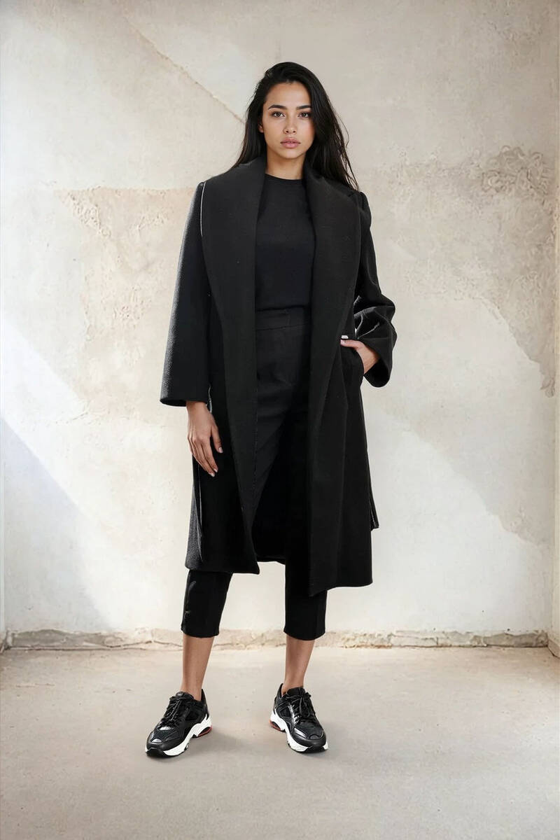 Kadın Kemerli Kaban - Siyah