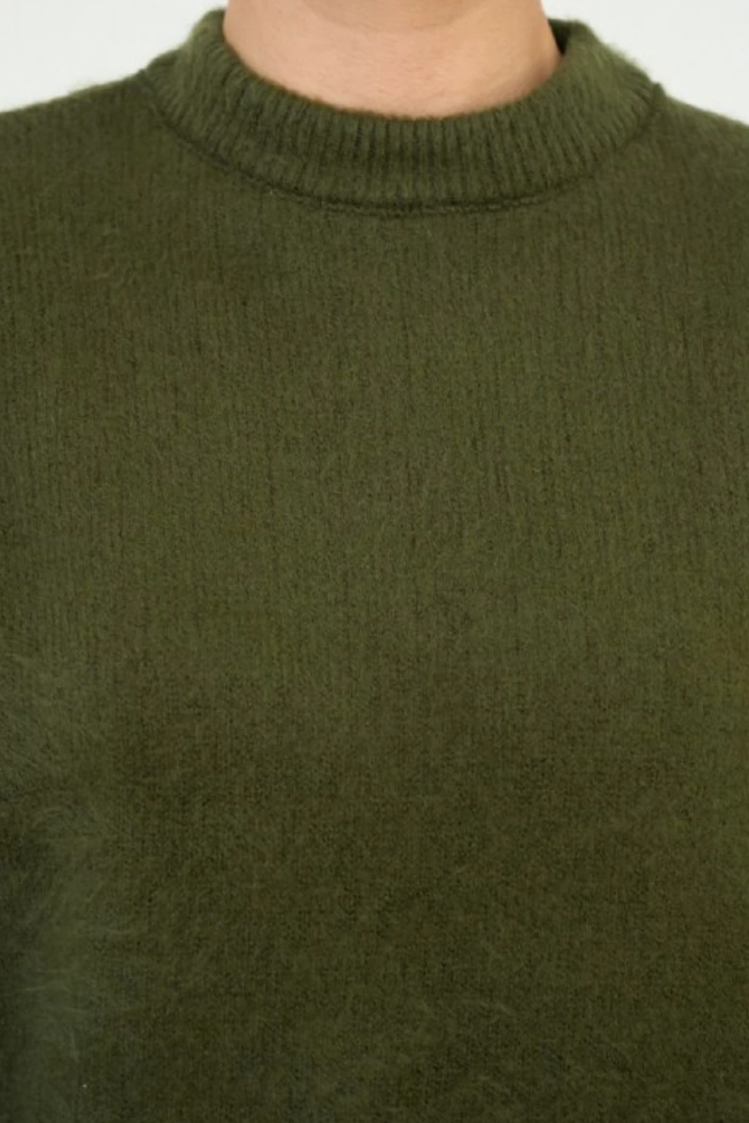 Tüylü Örgü Büyük Boy Yuvarlak Yaka Kazak Uzun Kollu Süveter - Haki Yeşili
