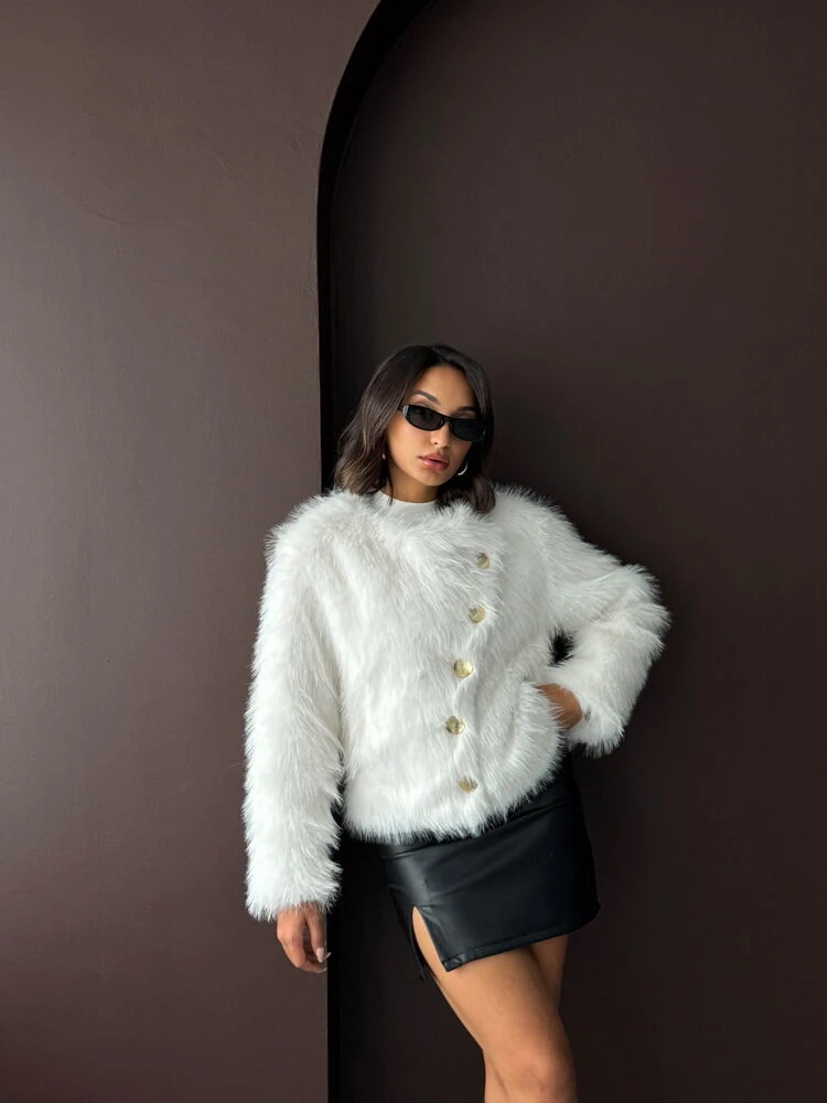 Kadın Vintage Peluş Tüylü Crop Ceket Altın Düğmeli Bisiklet Yaka Kışlık Şık Ceket - Krem