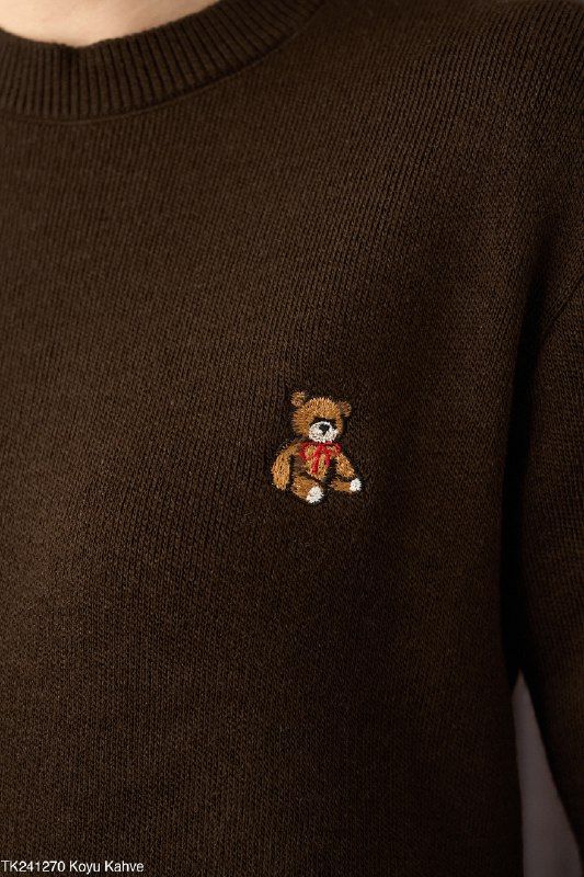 İşlemeli Teddy Ayıcık Detaylı Kadın Yuvarlak Yaka Örgü Kazak - Kahverengi