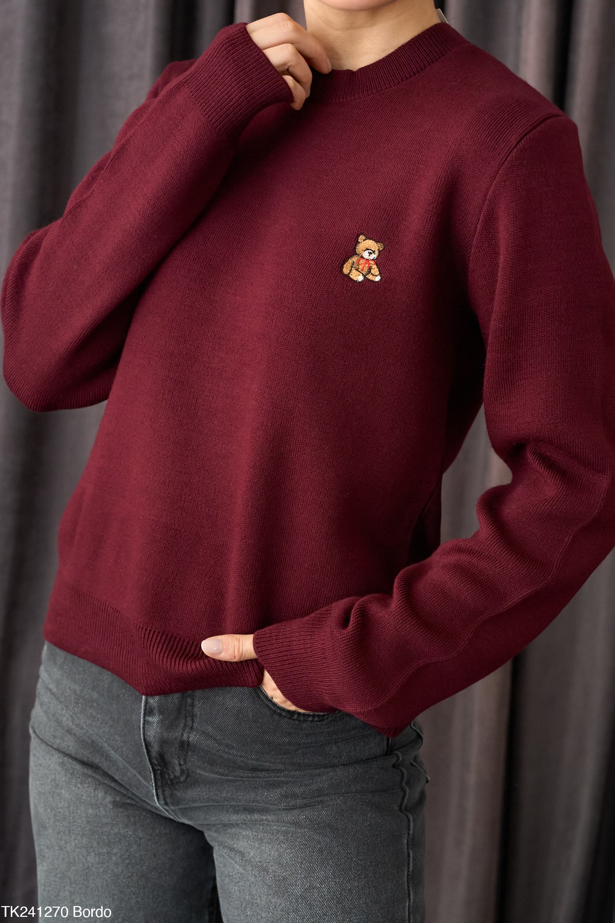 İşlemeli Teddy Ayıcık Detaylı Kadın Yuvarlak Yaka Örgü Kazak - Bordo