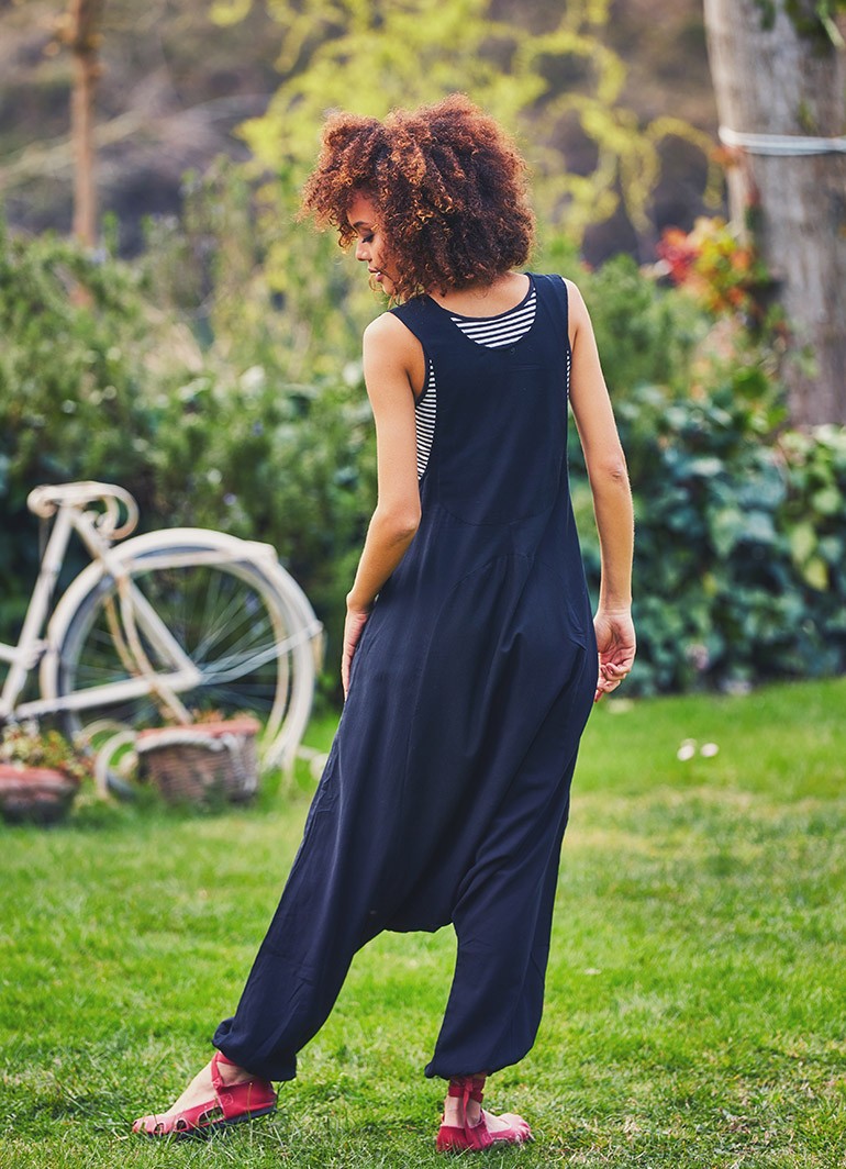 Olivia Mark - Blue sleeveless harem jumpsuit with pockets | Harem jumpsuits,  Casual, Sleeveless