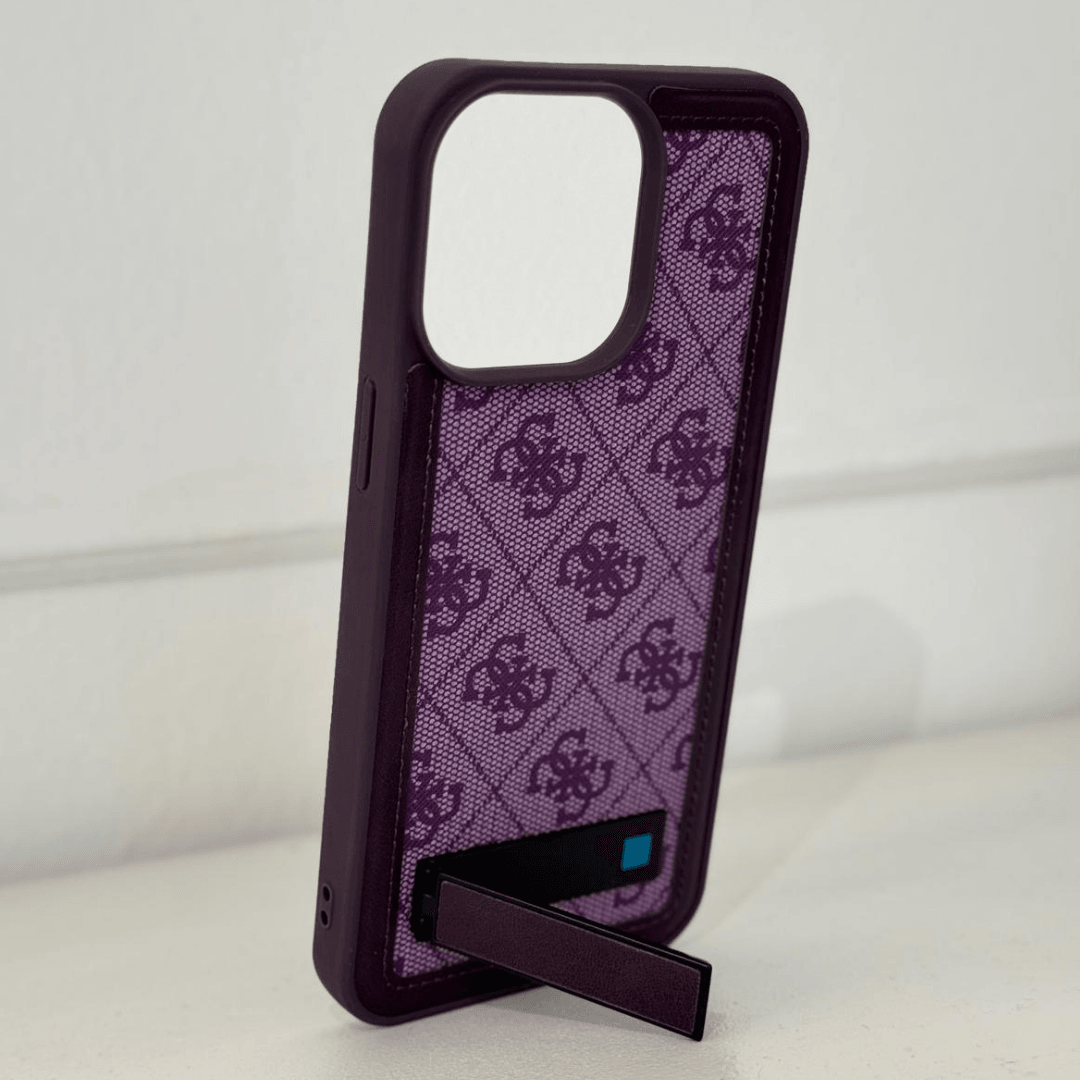 Guess Standlı Derin Mor Telefon Kılıfı