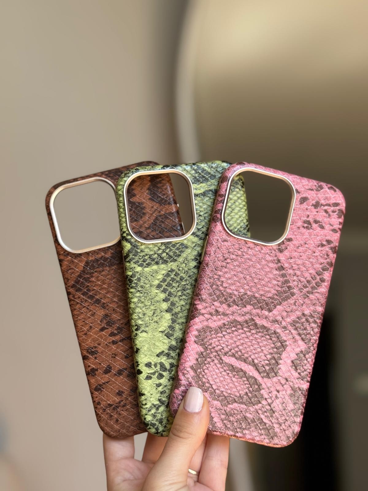 Deri Görünümlü Snake Pembe Kılıf