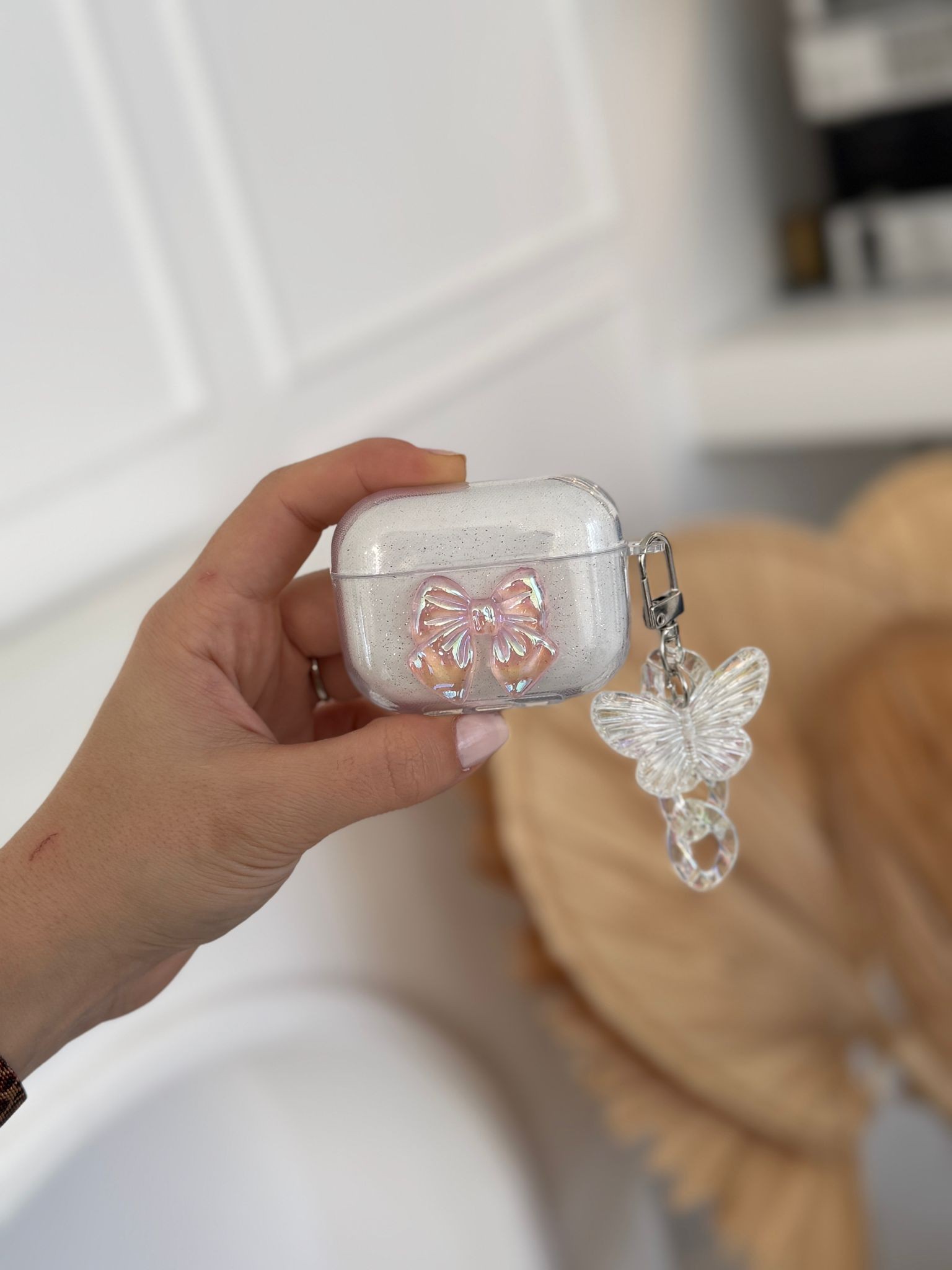 AirPods Kurdale Charmlı Kılıf