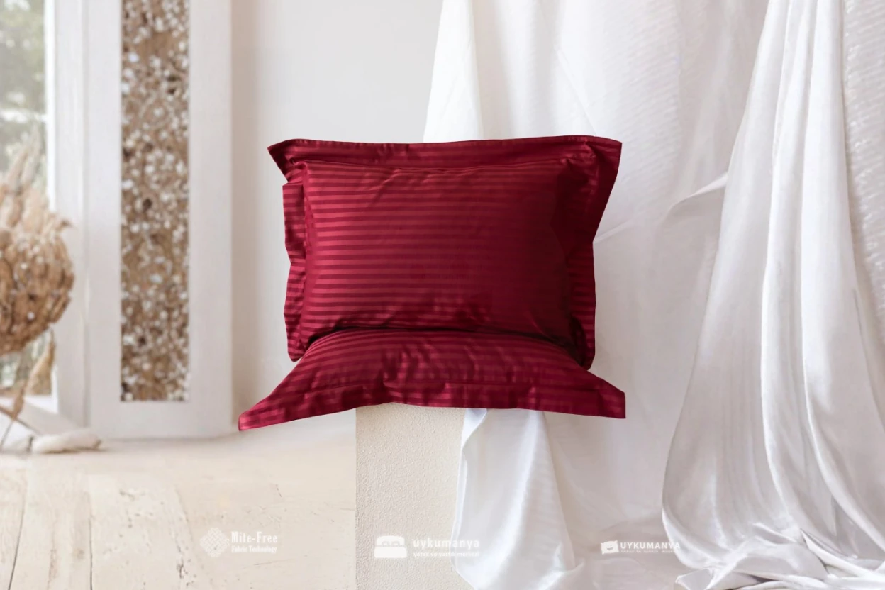 Uykumanya Otel Serisi Lüks Çizgili Saten Oxford Yastık Kılıfı (2 Adet, Ateş Kırmızı)