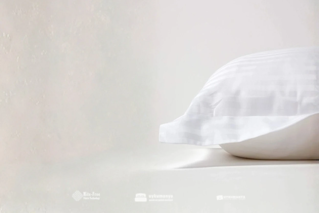 Uykumanya Otel Serisi Lüks Çizgili Saten Oxford Yastık Kılıfı (2 Adet, Otel Beyazı)