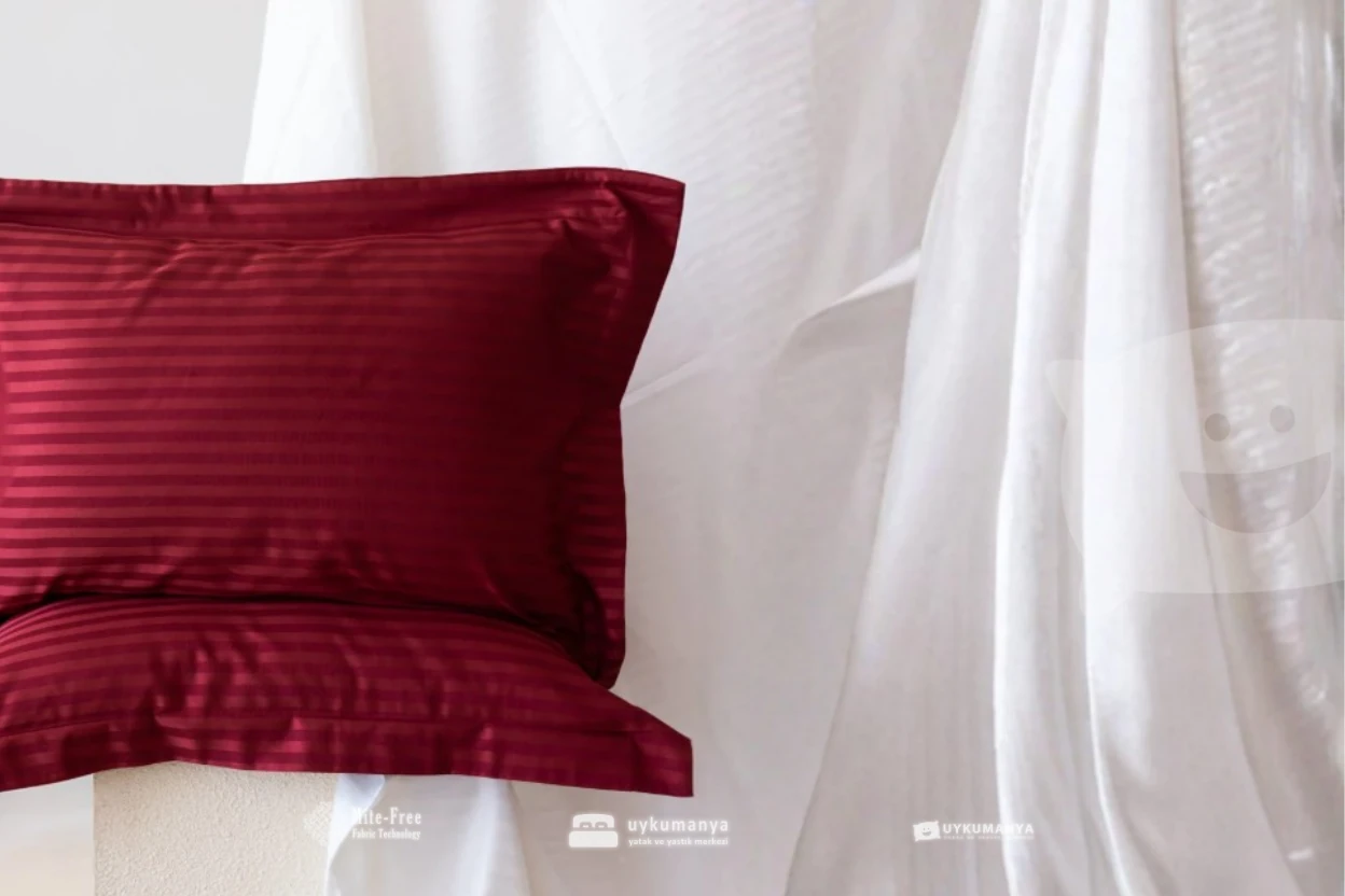 Uykumanya Otel Serisi Lüks Çizgili Saten Oxford Yastık Kılıfı (2 Adet, Ateş Kırmızı)