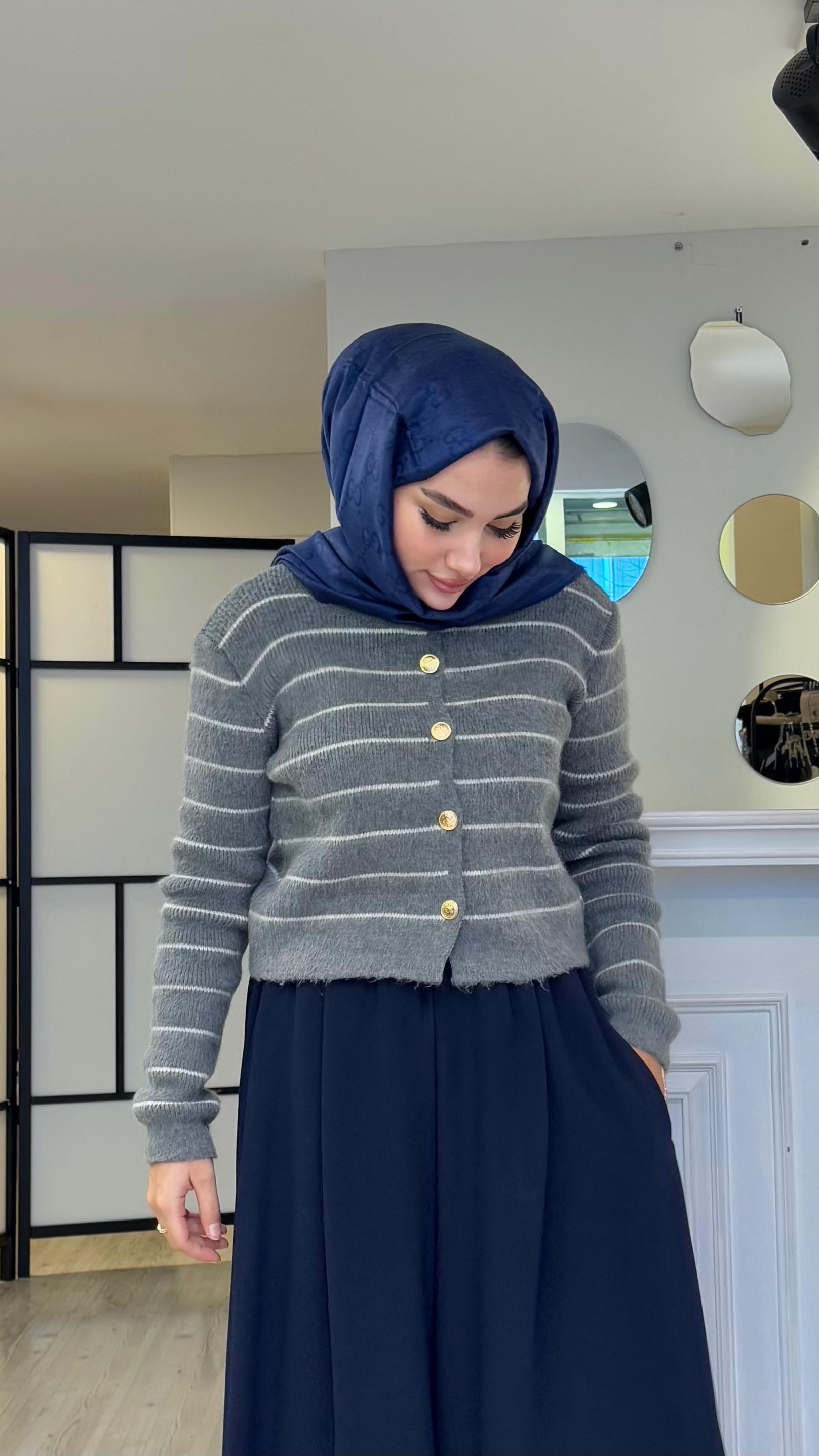Çizgili Triko Hırka