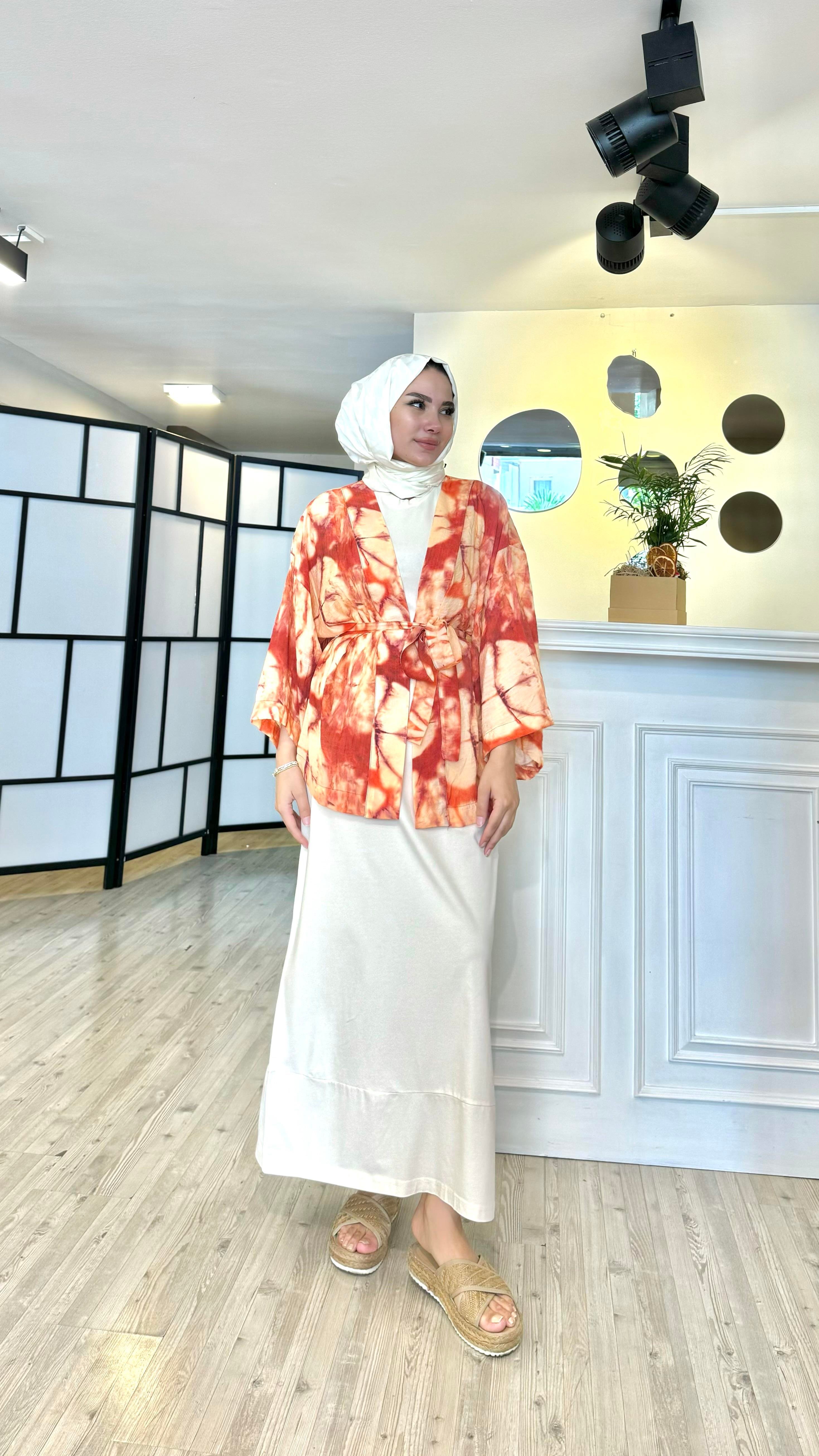 Renkli Desenli İnce Kumaş Kimono