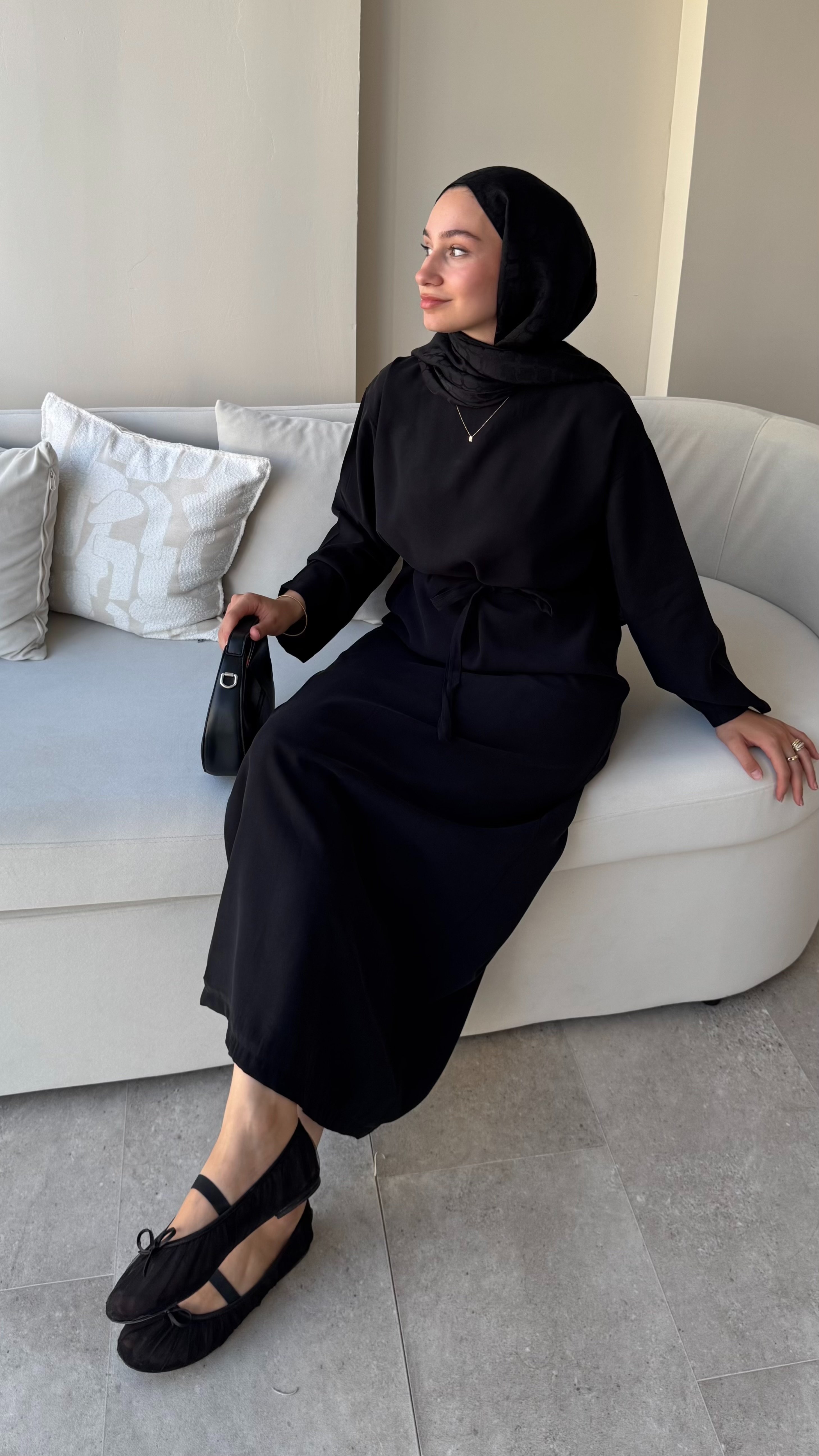 ESİL TENSEL ELBİSE
