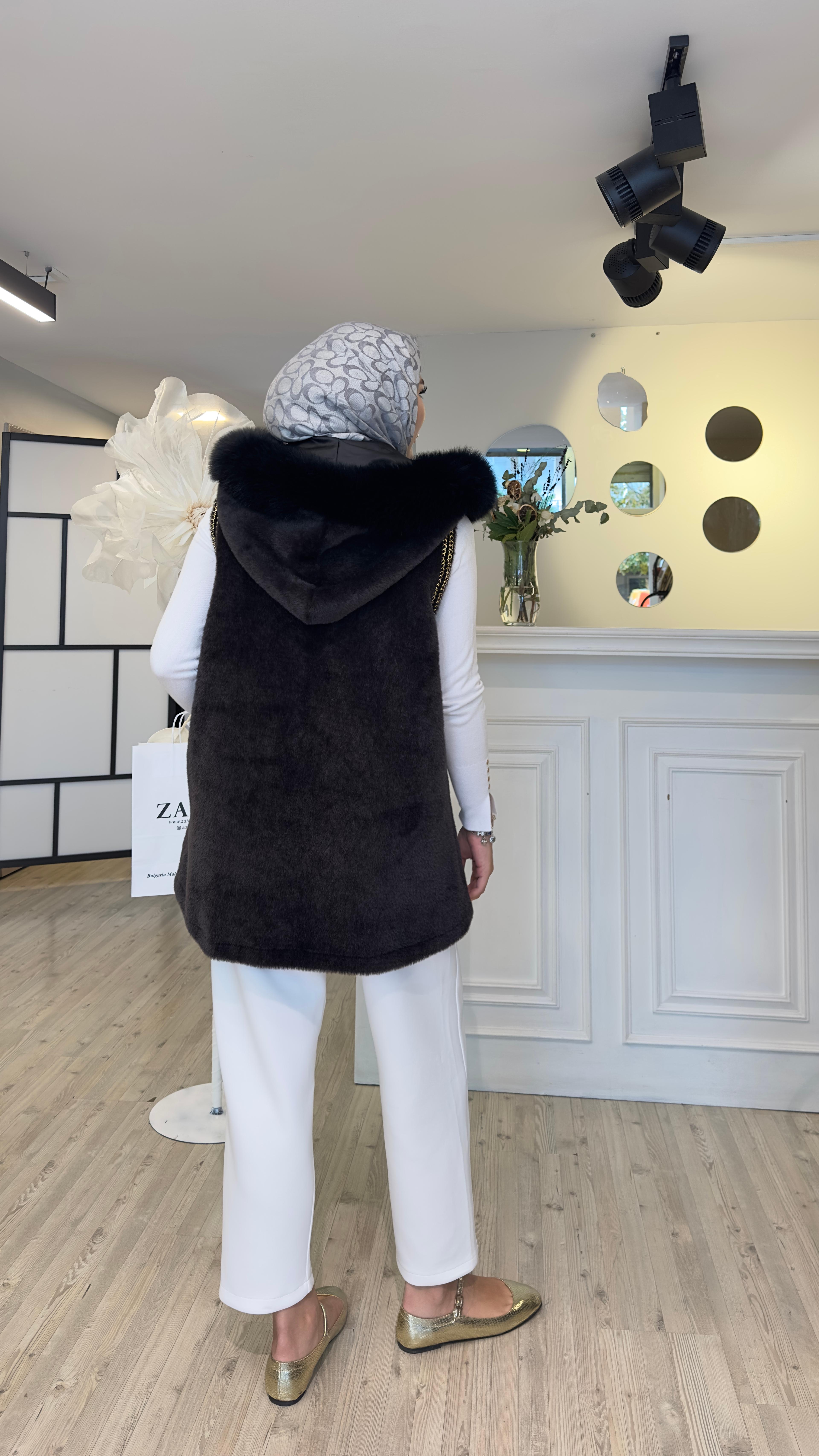 Kapüşonlu Angora Yelek