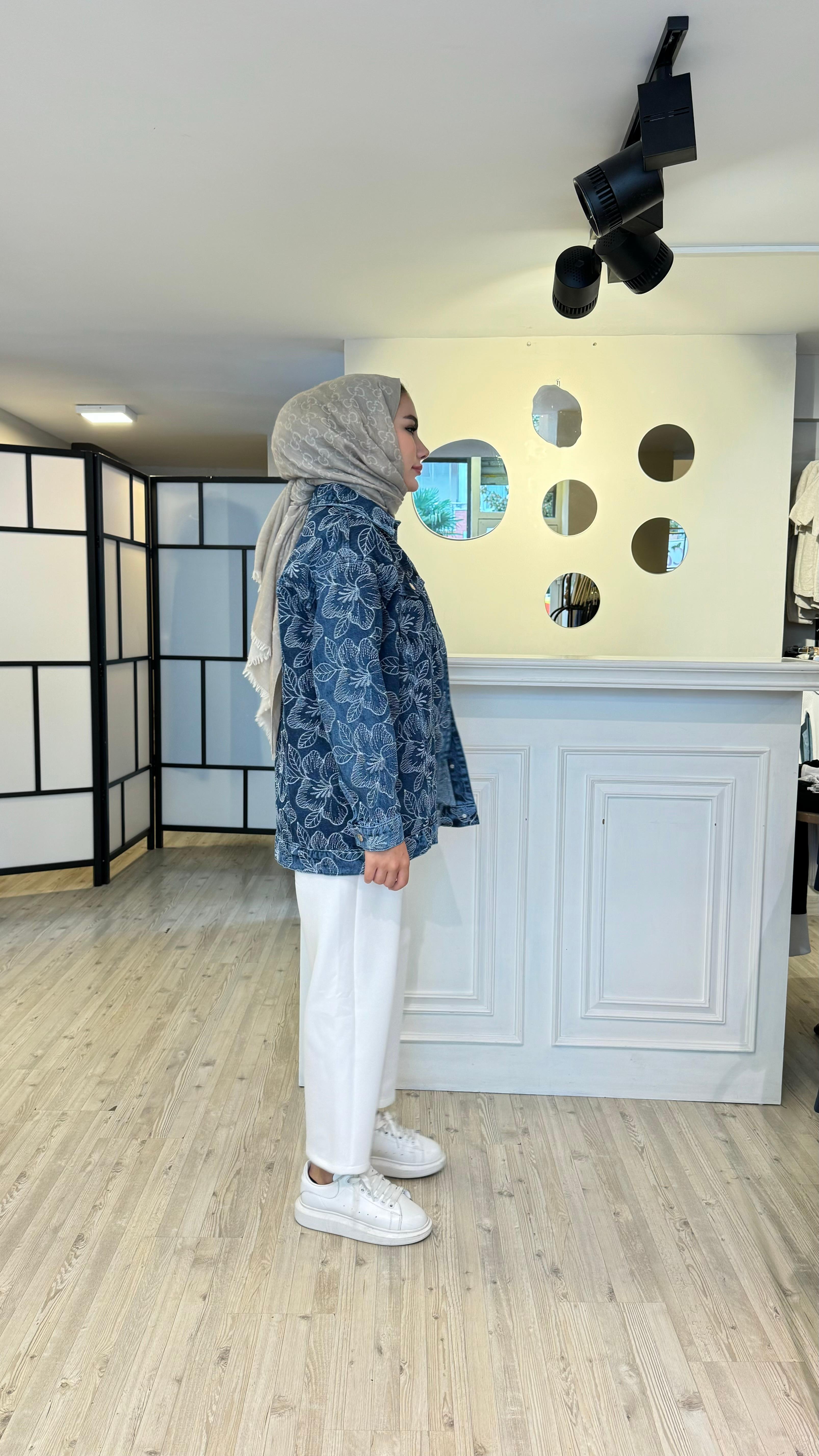 Nakışlı Kot Ceket